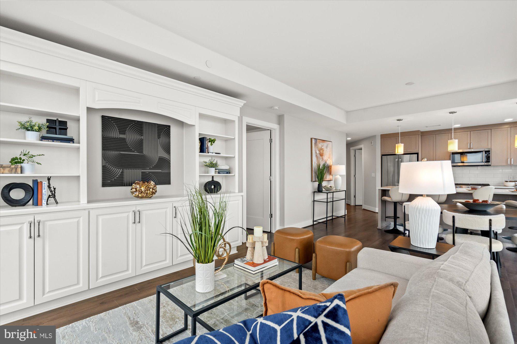 PIKE AND ROSE - Residential