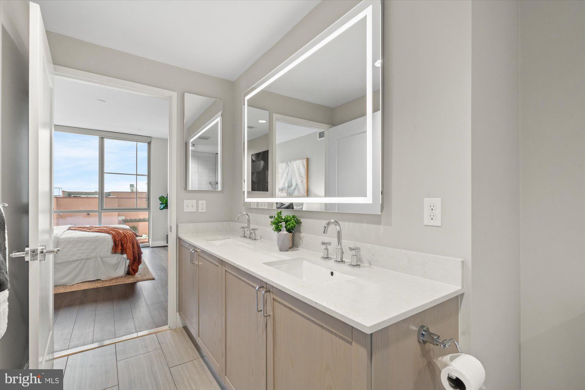 PIKE AND ROSE - Residential