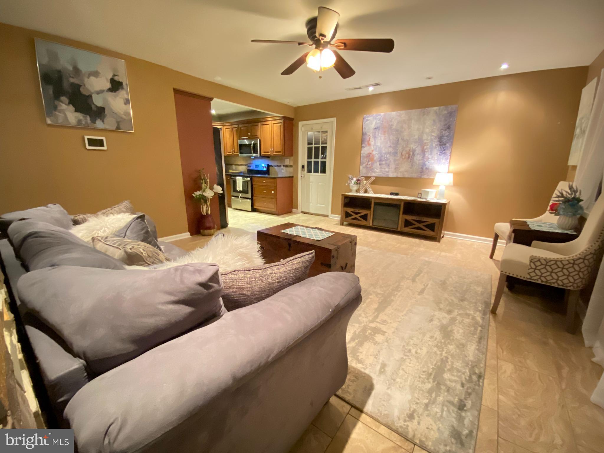 LEVITTOWN - Residential