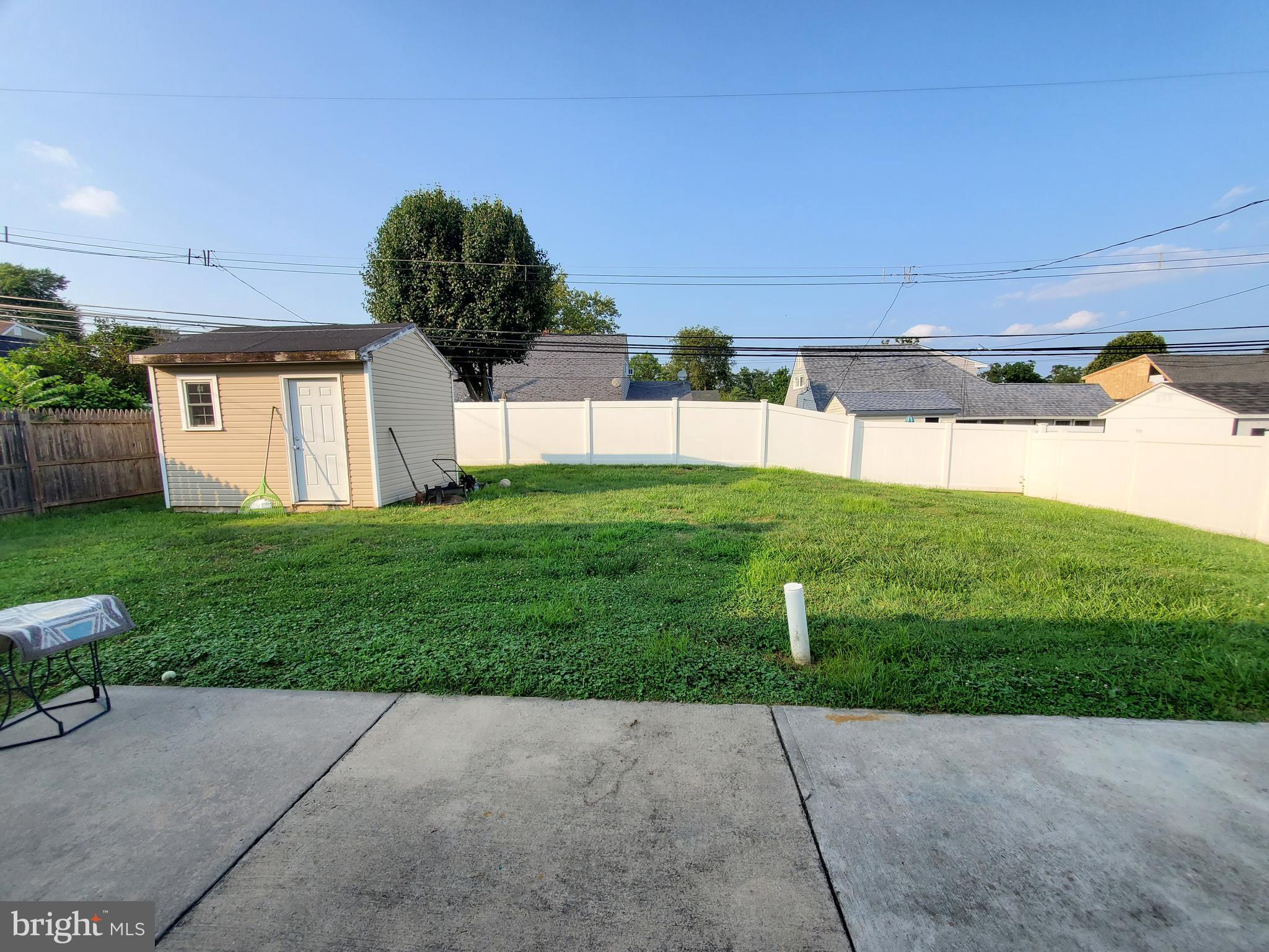 LEVITTOWN - Residential