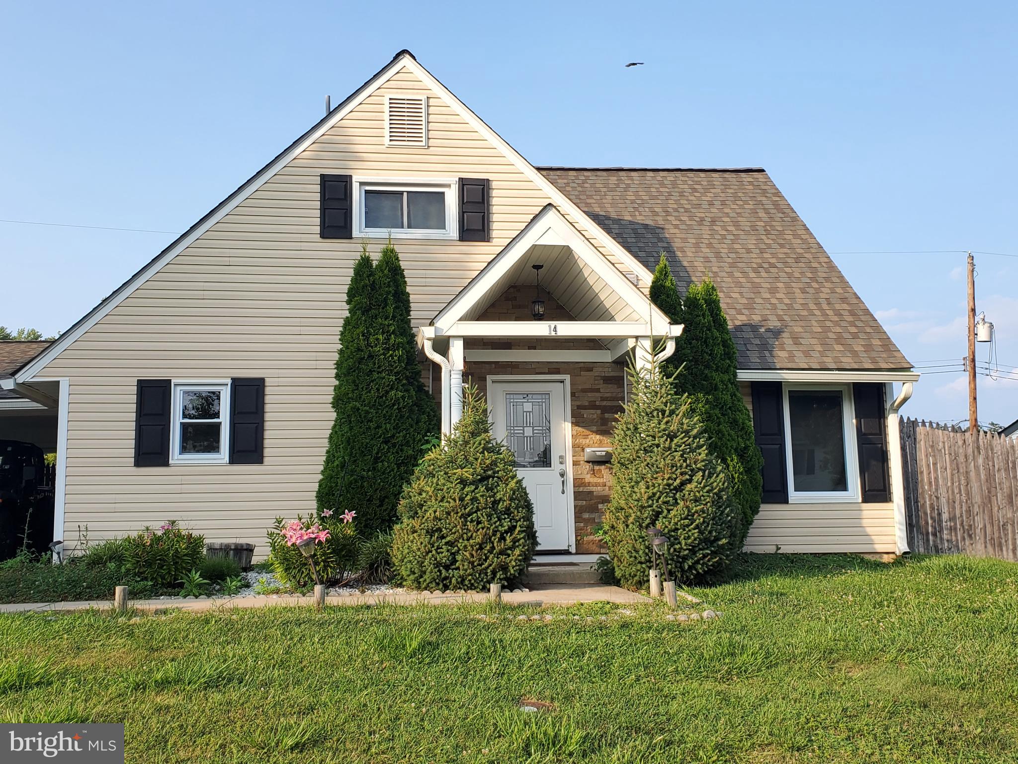 LEVITTOWN - Residential
