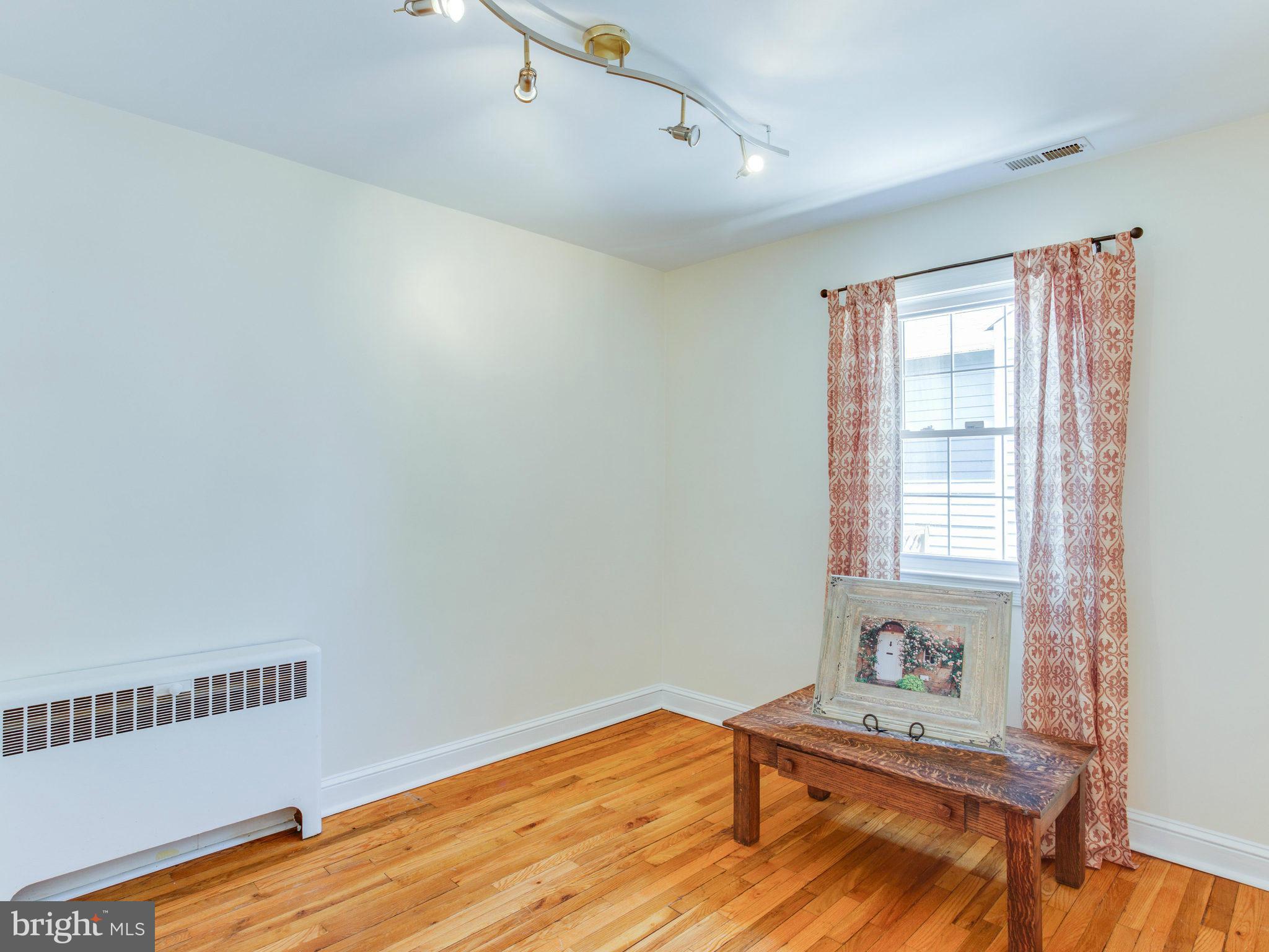 LEEWAY HEIGHTS - Residential