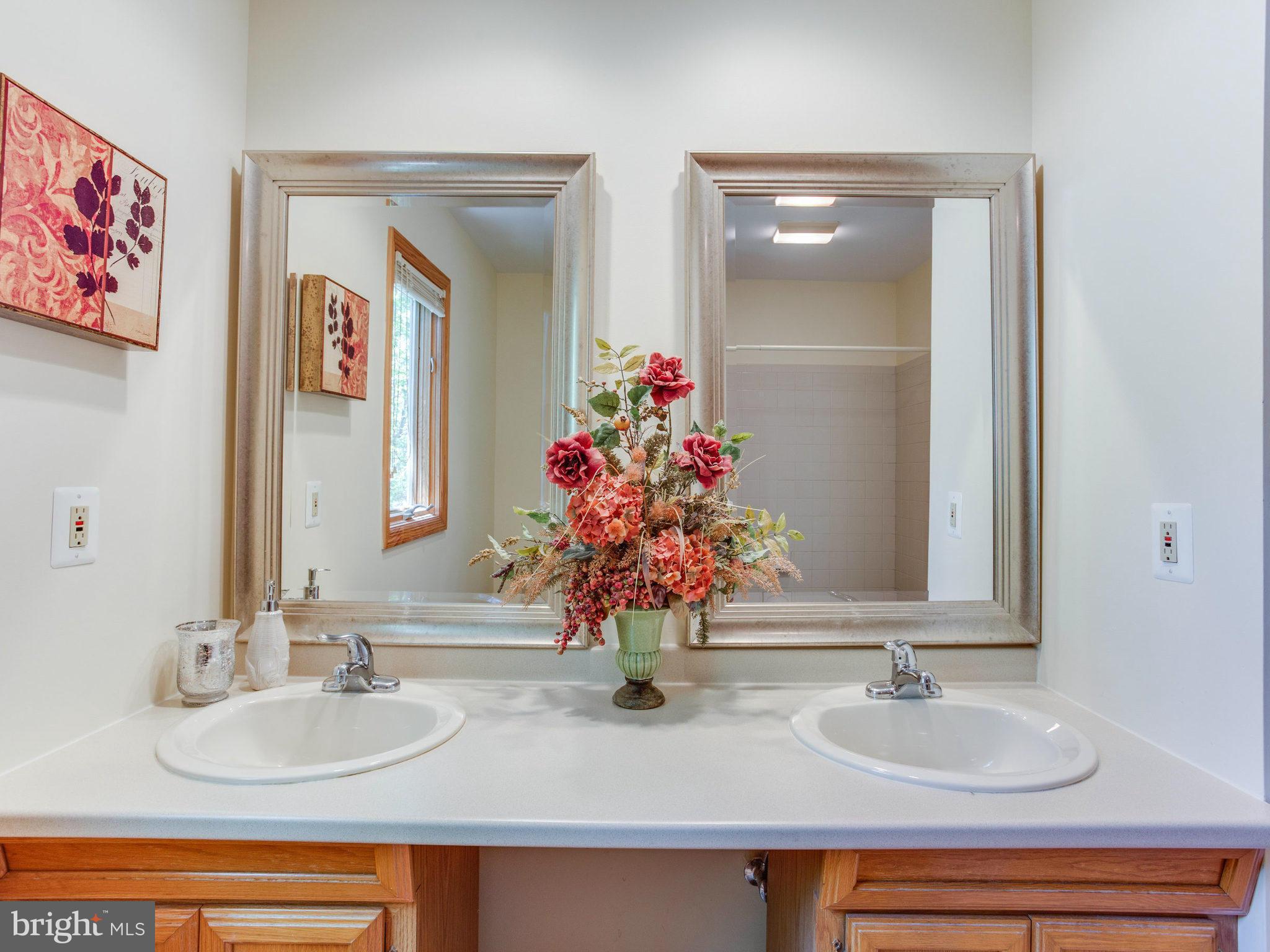 LEEWAY HEIGHTS - Residential