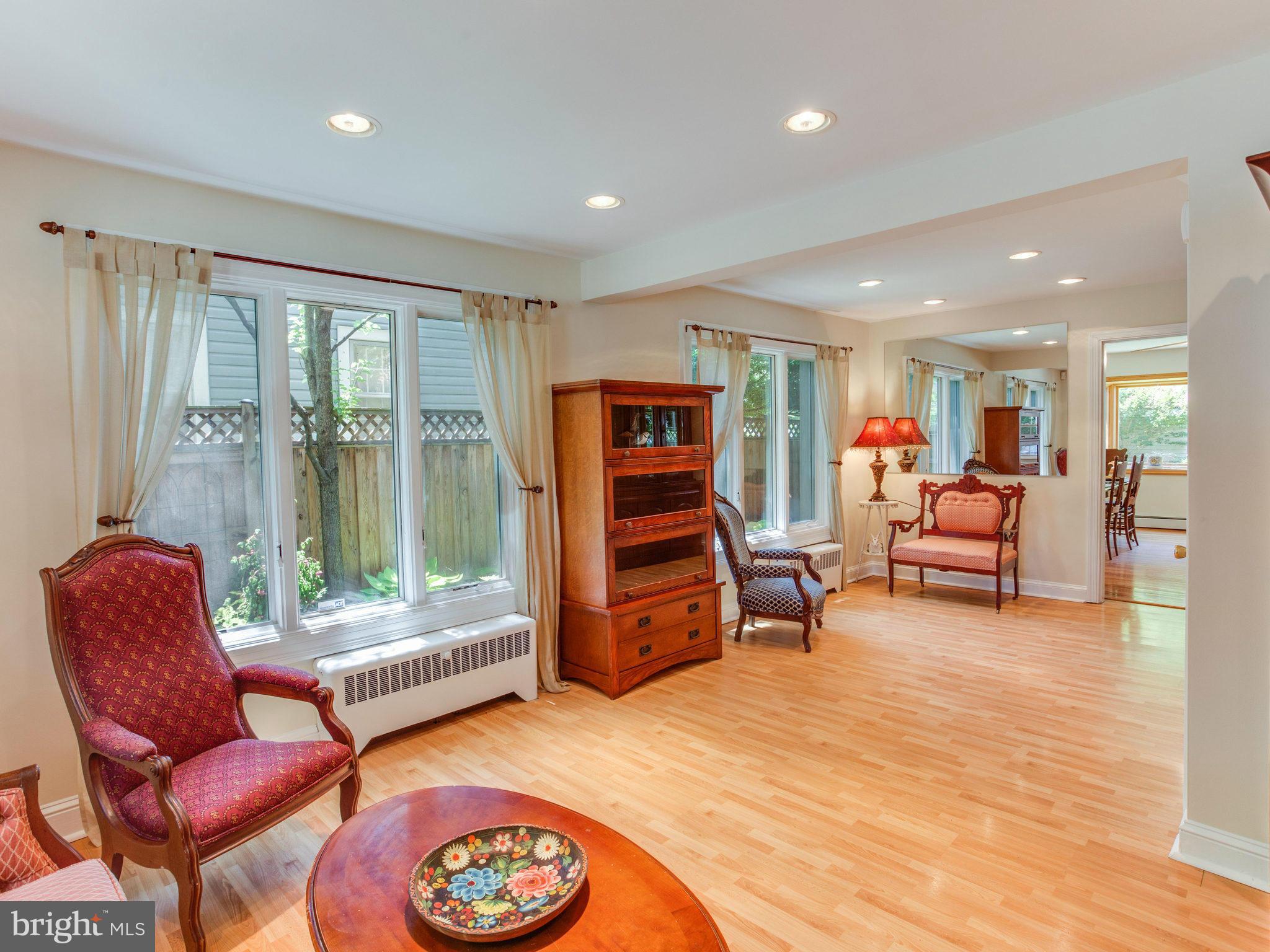 LEEWAY HEIGHTS - Residential