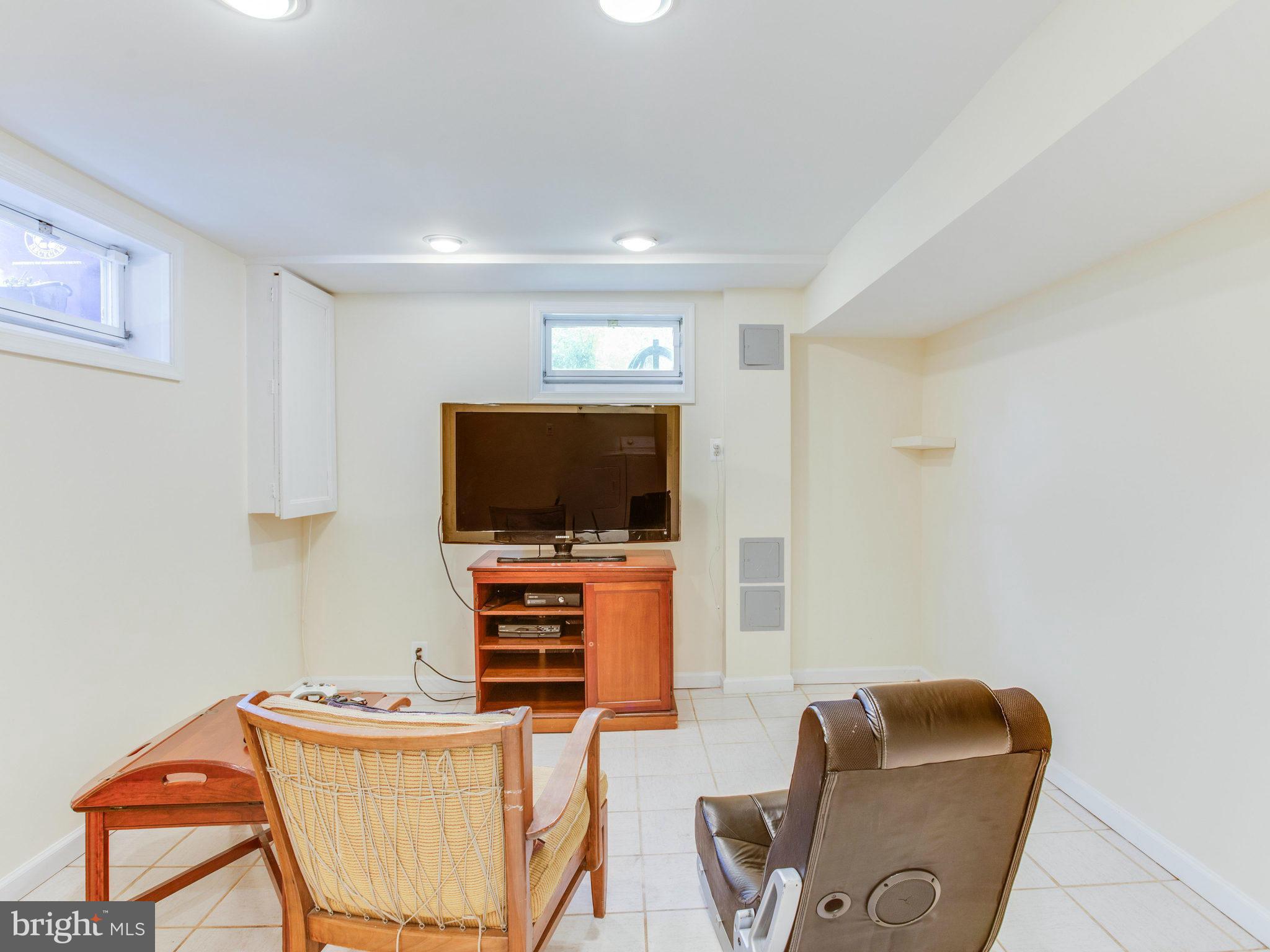 LEEWAY HEIGHTS - Residential