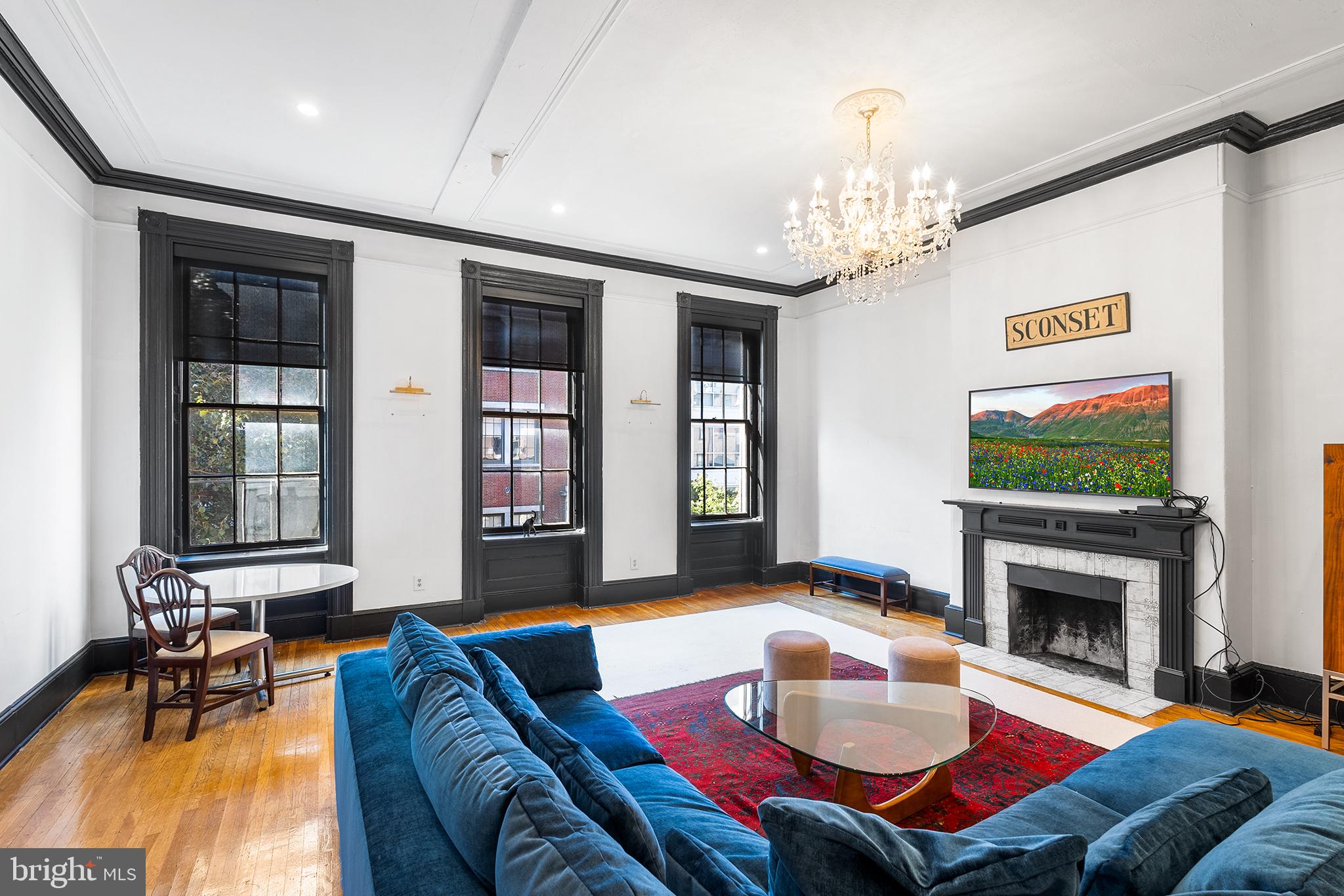 1033 SPRUCE STREET 200