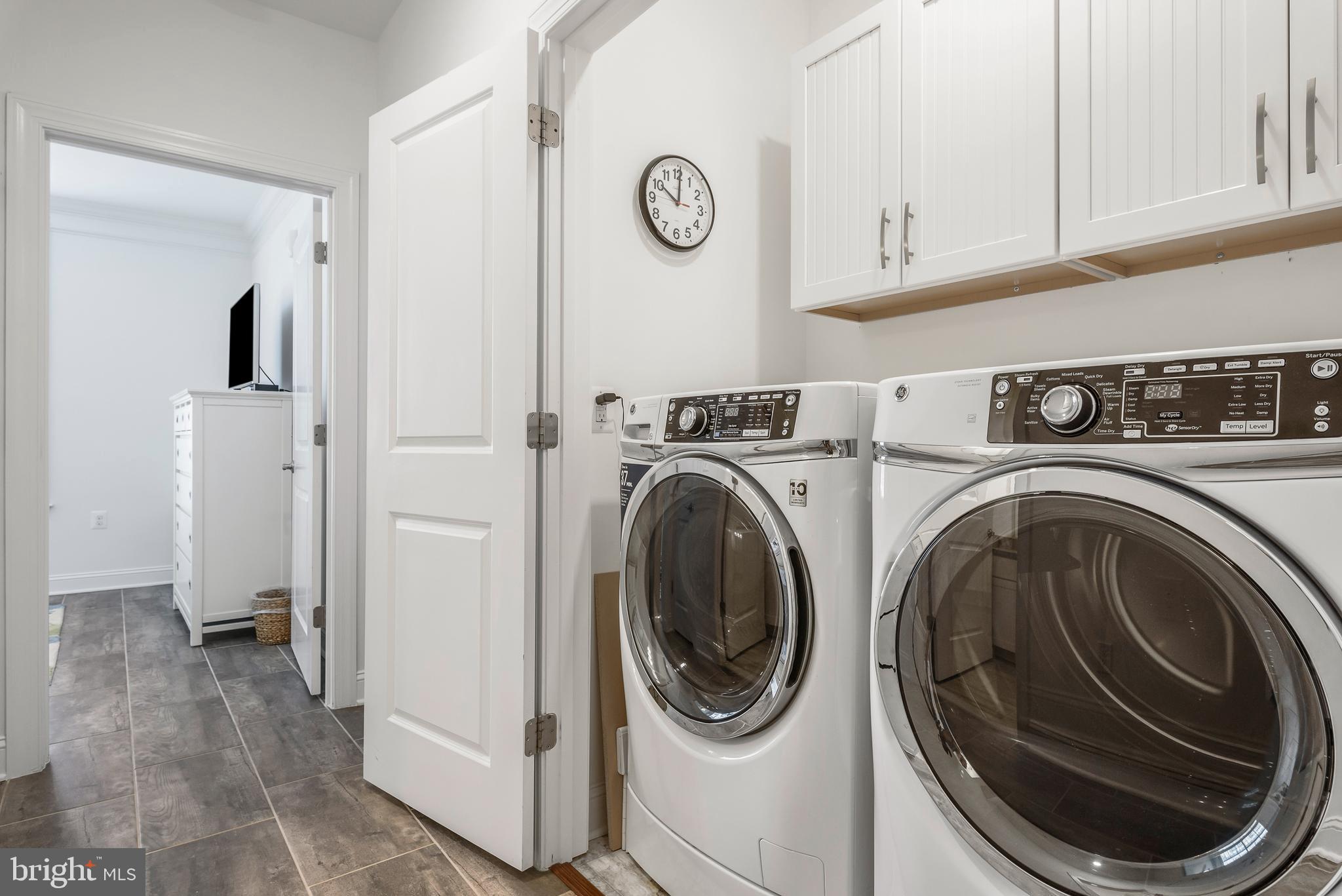 REGENCY AT ASHBURN - Residential