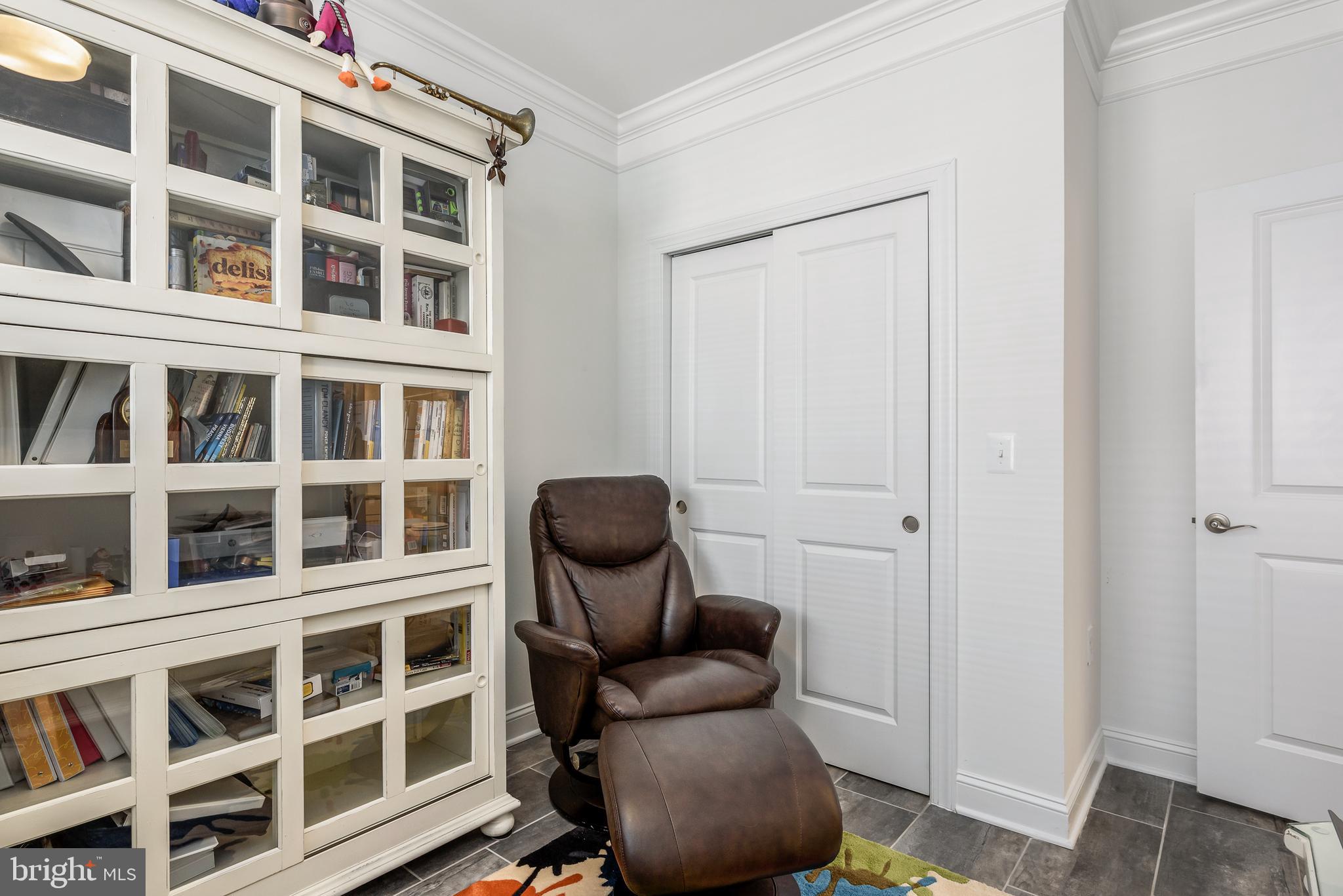 REGENCY AT ASHBURN - Residential