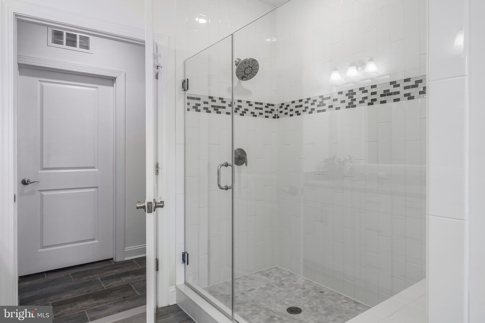 REGENCY AT ASHBURN - Residential