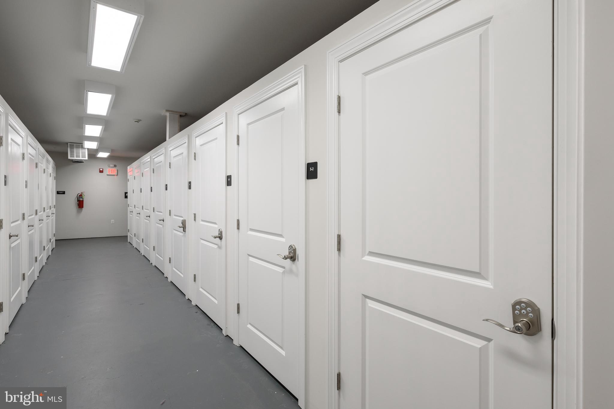 REGENCY AT ASHBURN - Residential