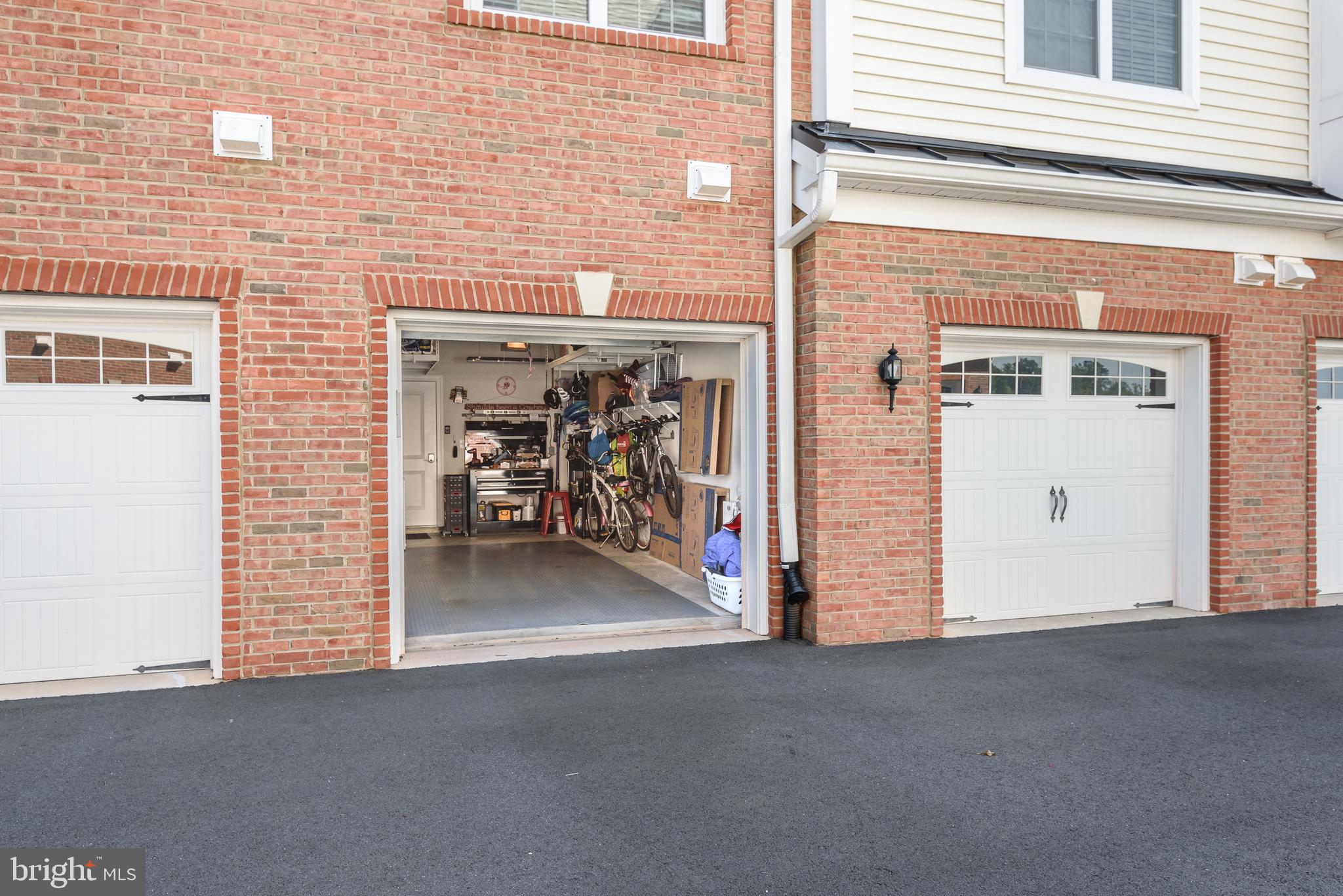 REGENCY AT ASHBURN - Residential