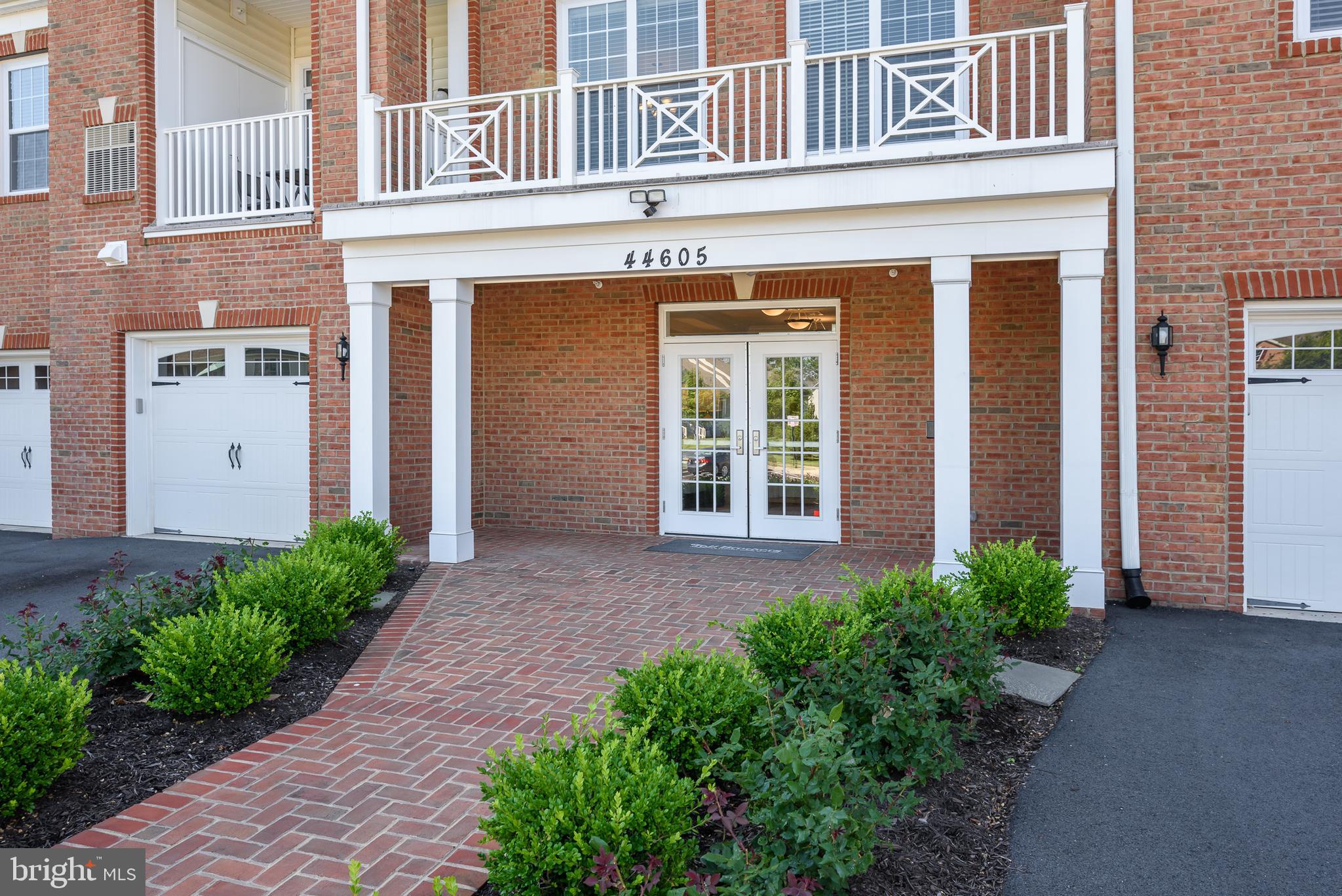 REGENCY AT ASHBURN - Residential