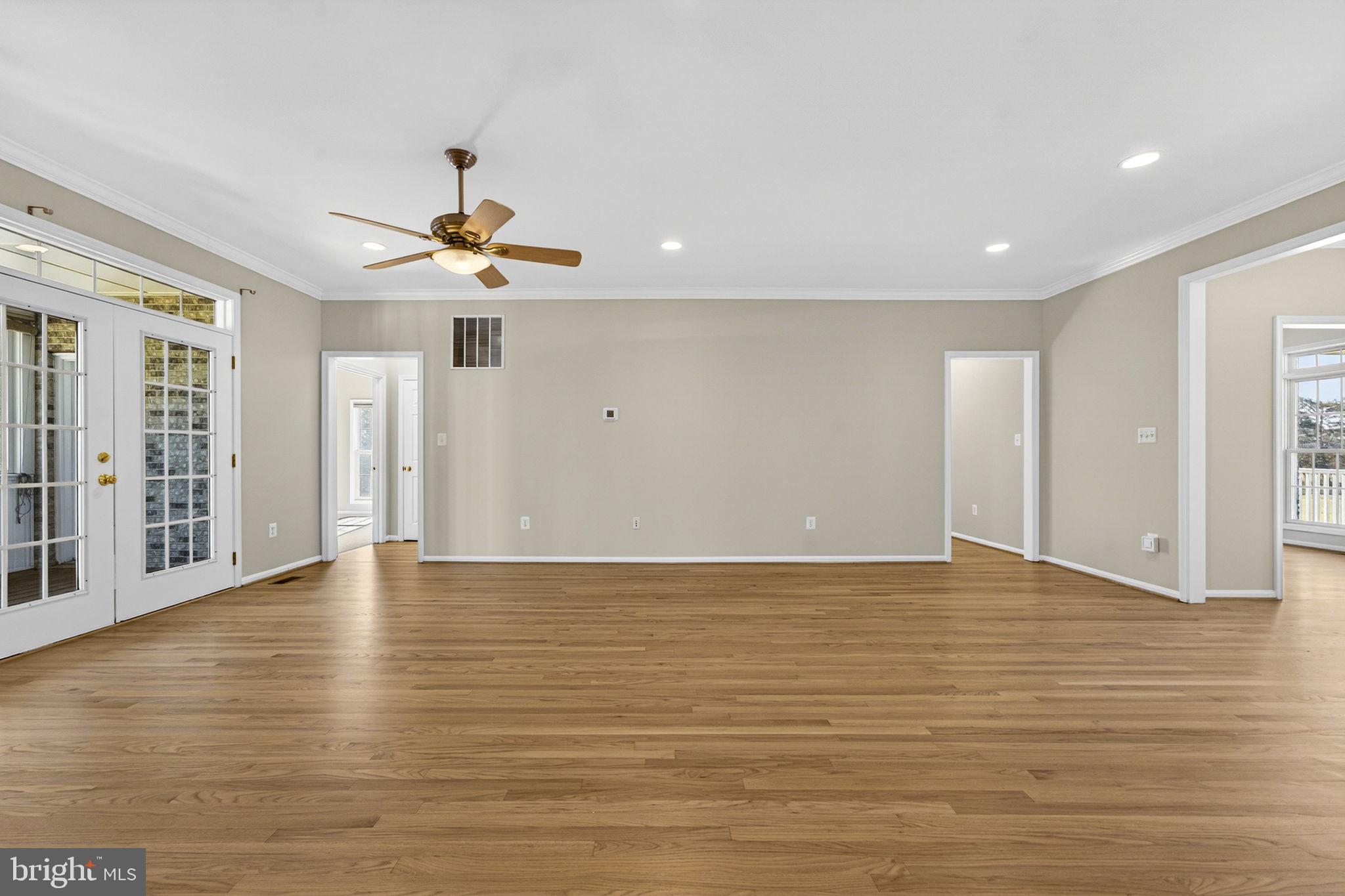 SOUTHALL MEADOWS - Residential