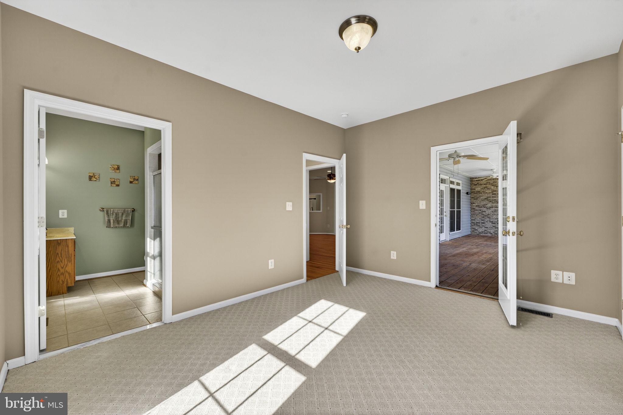 SOUTHALL MEADOWS - Residential