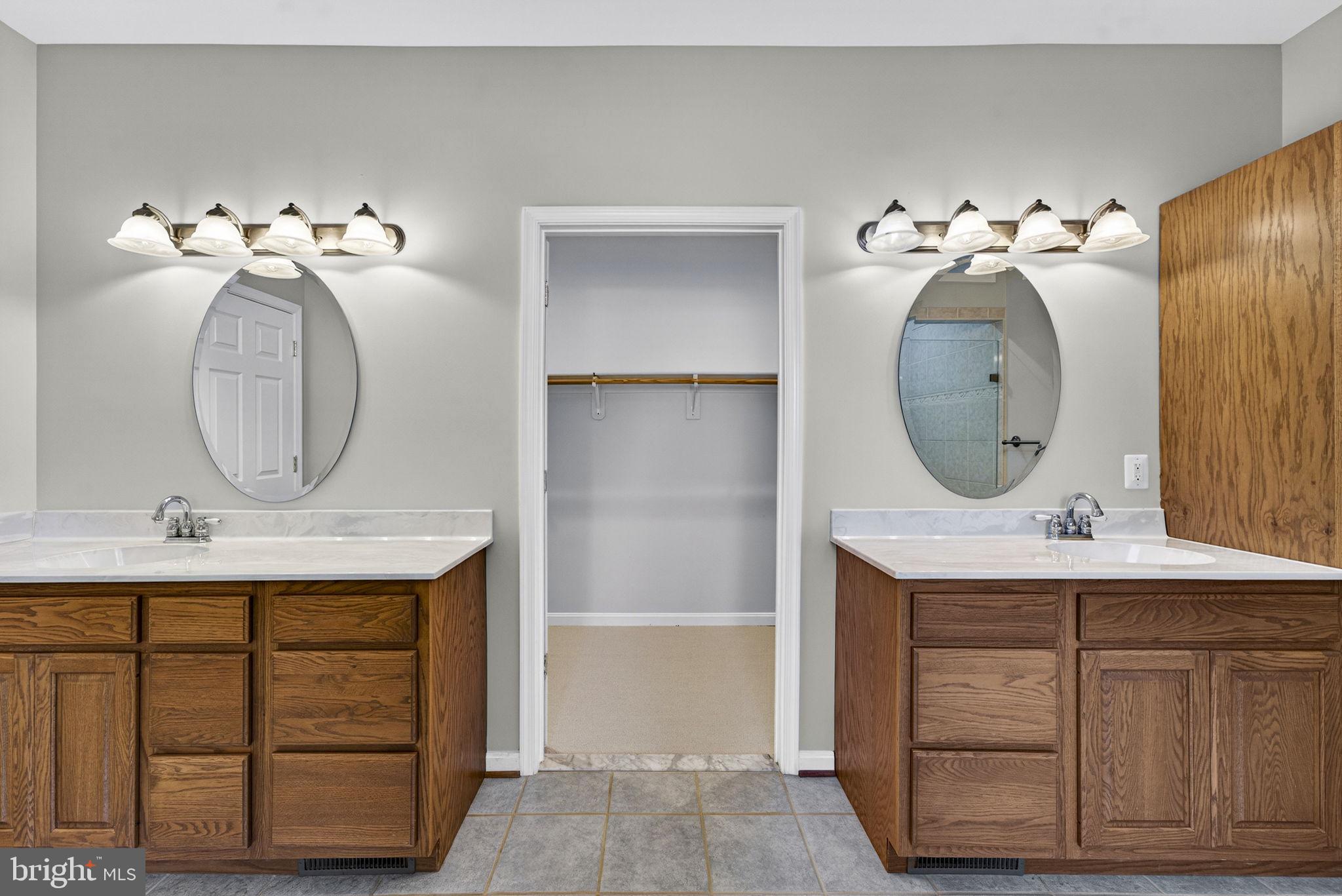 SOUTHALL MEADOWS - Residential