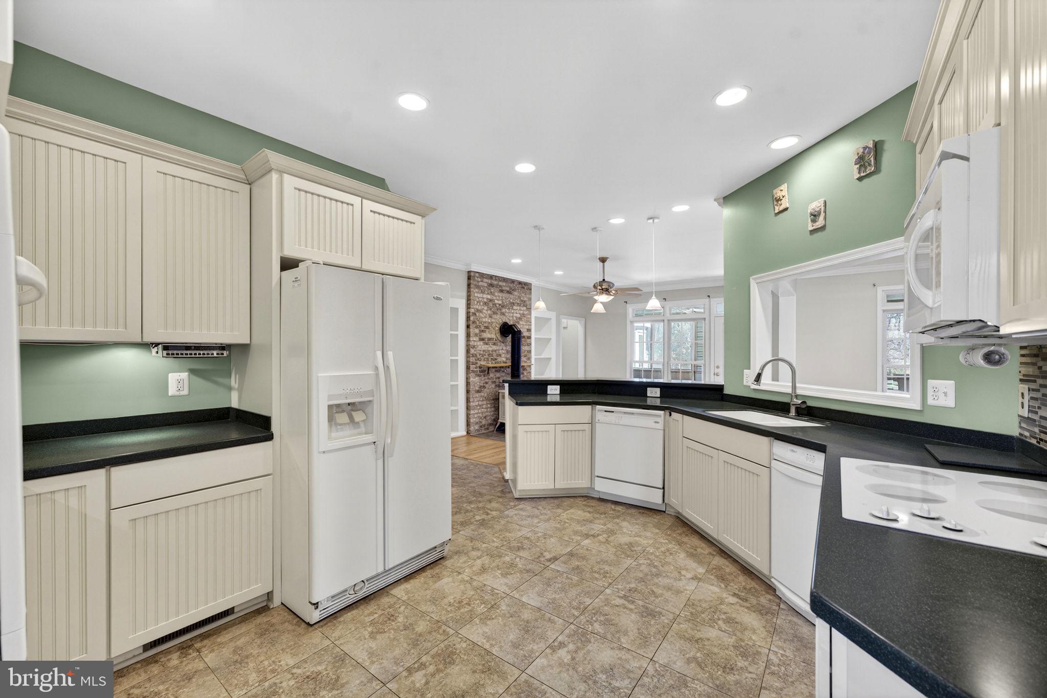 SOUTHALL MEADOWS - Residential