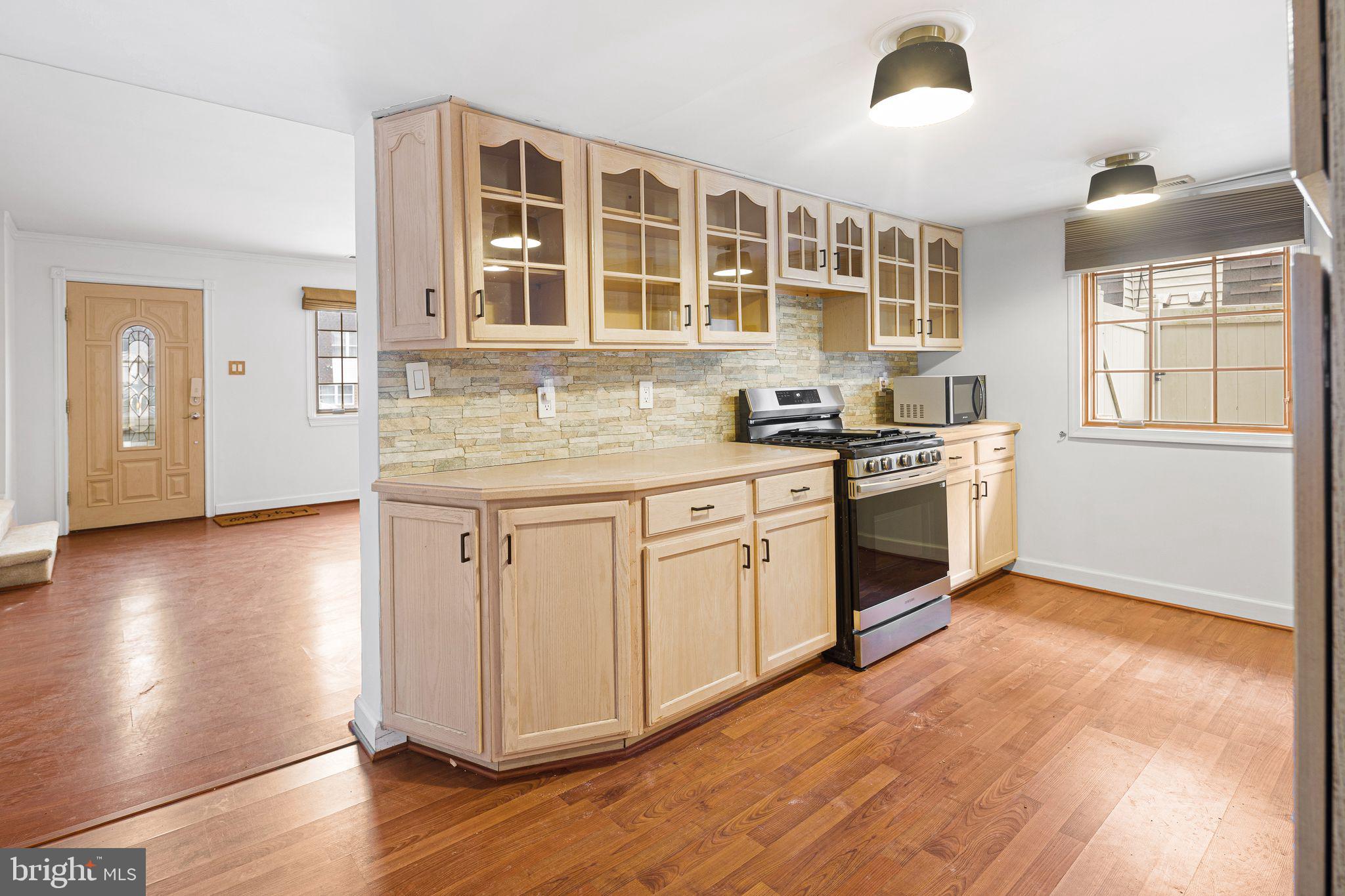 BUSTLETON - Residential