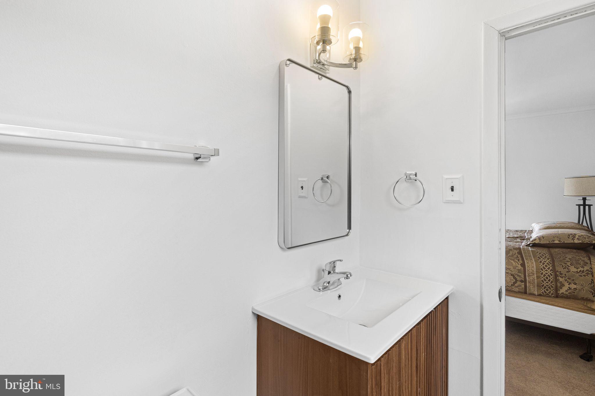 BUSTLETON - Residential