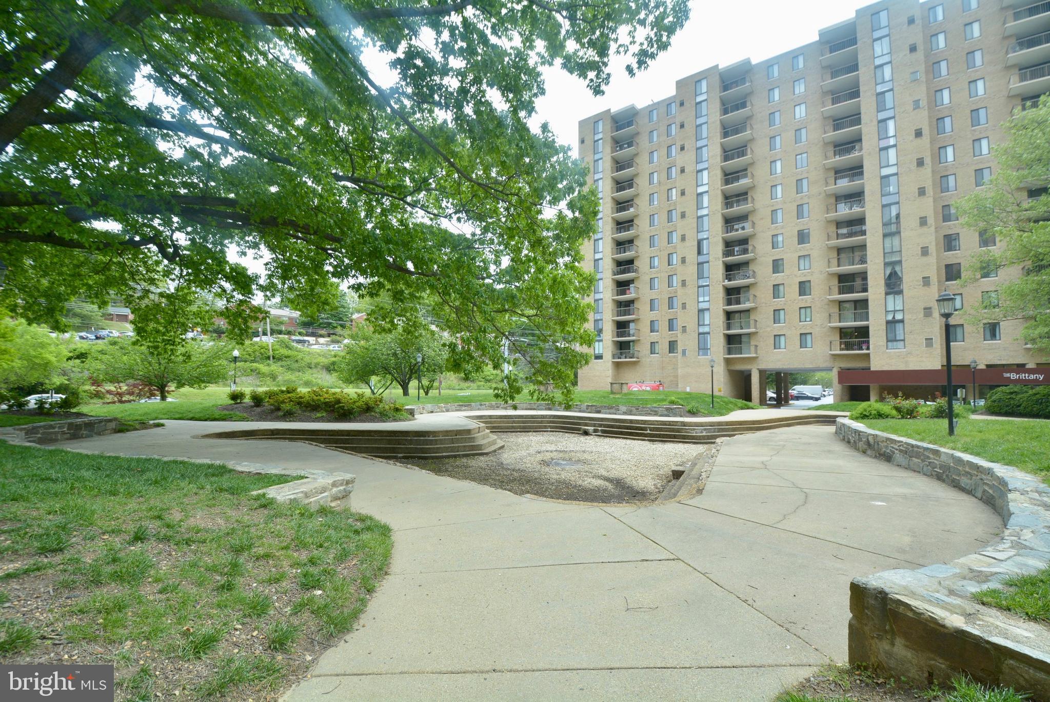 4600 FOUR MILE RUN DRIVE 626