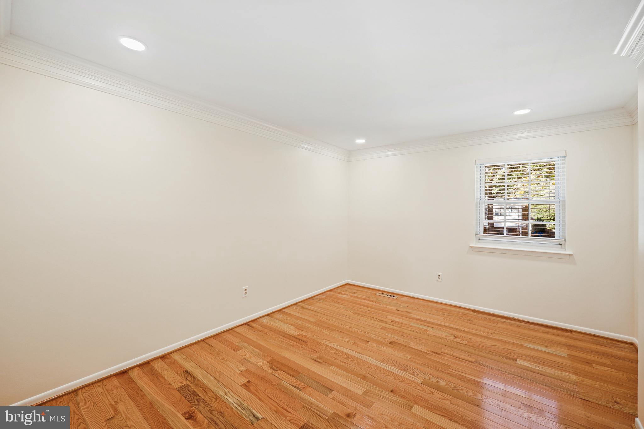 HOLLYWOOD ON SEVERN - Residential Lease