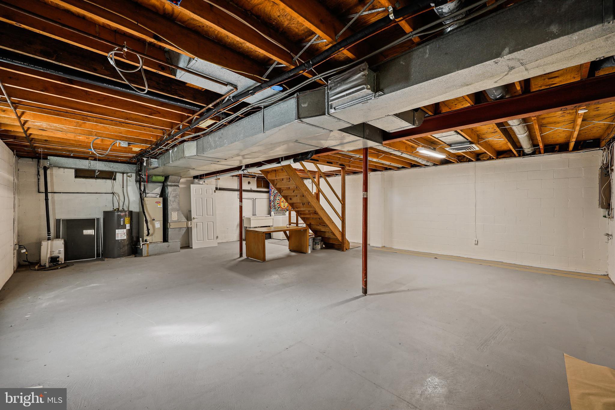 HOLLYWOOD ON SEVERN - Residential Lease