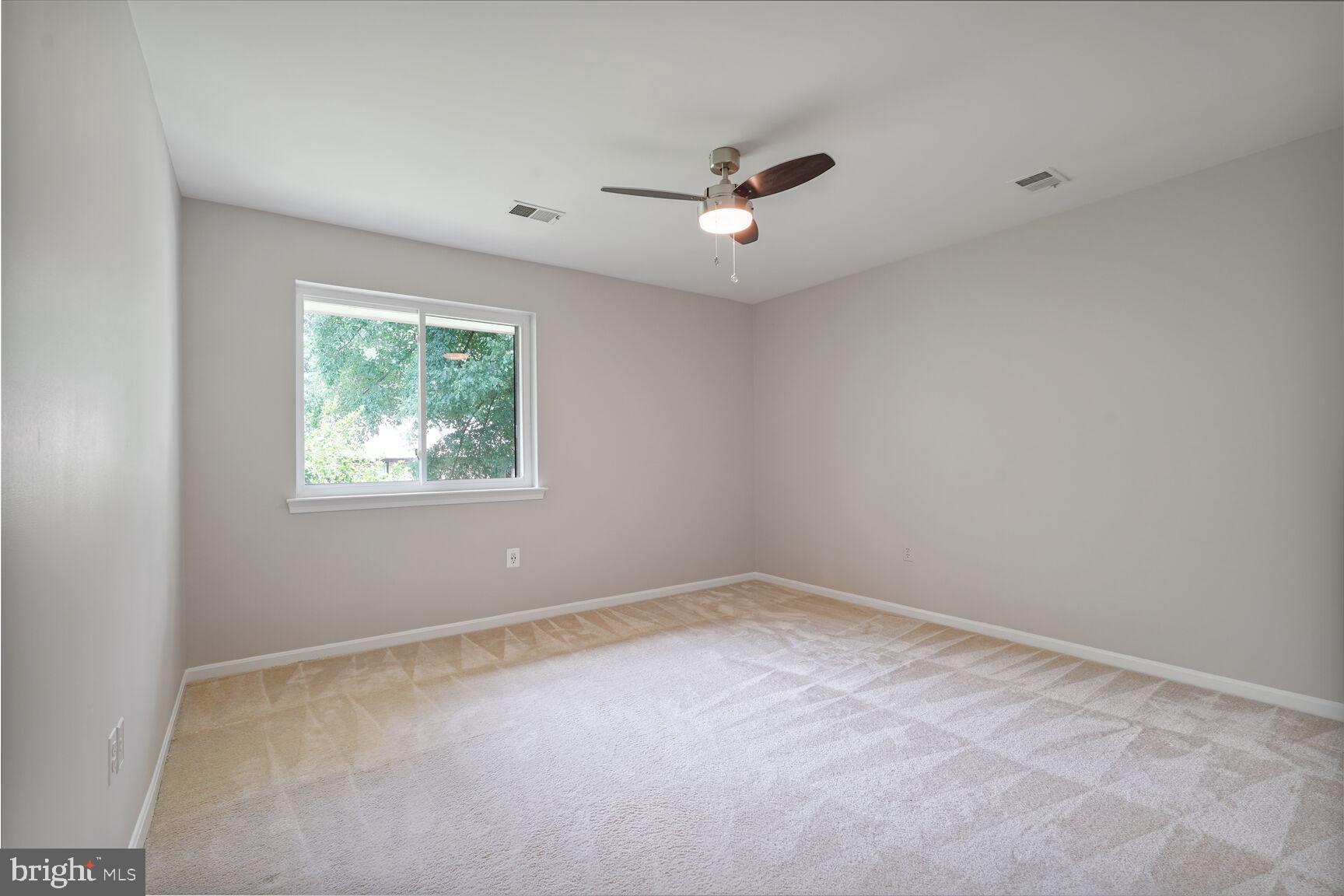 HILLCREST CLUSTER - Residential Lease