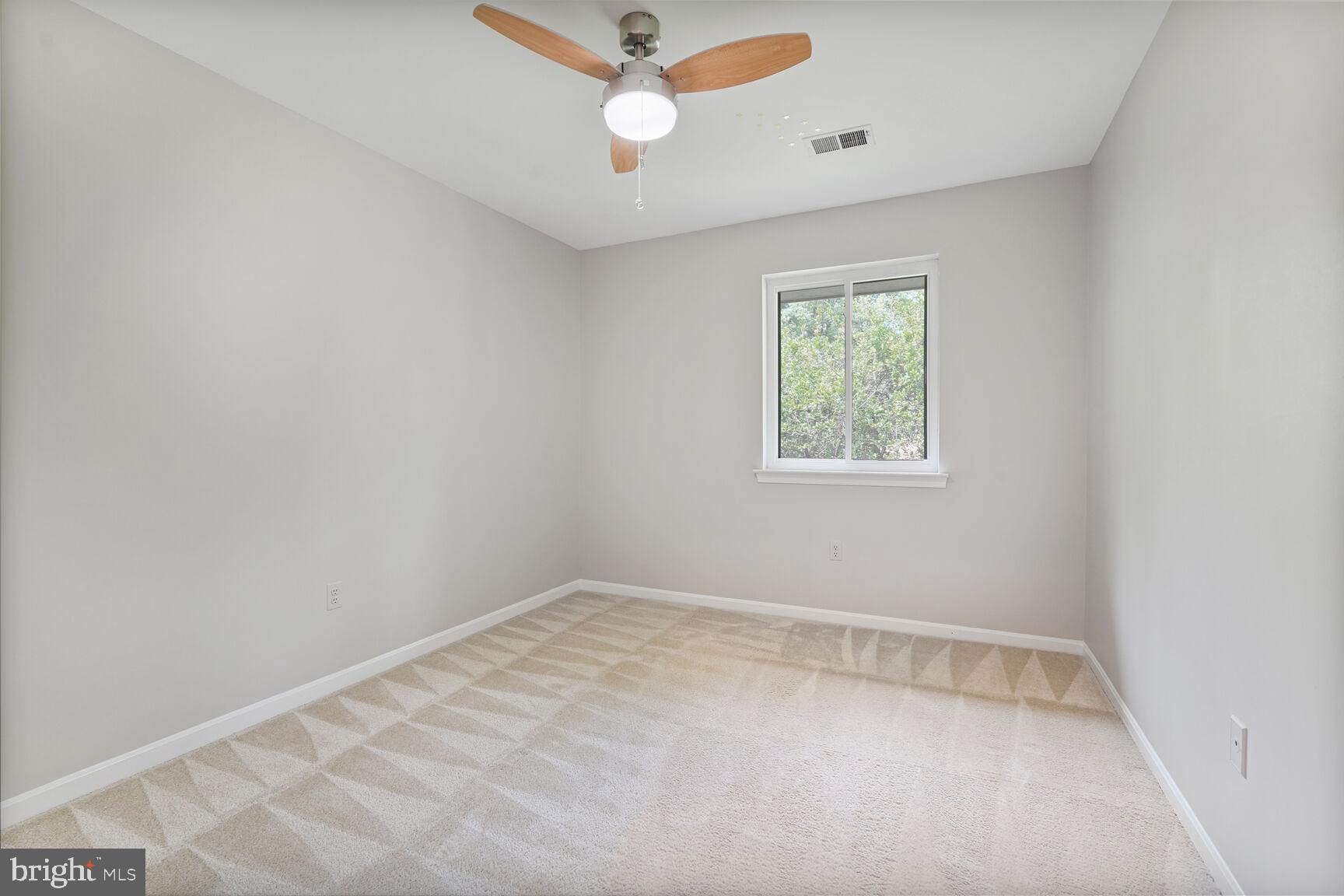 HILLCREST CLUSTER - Residential Lease