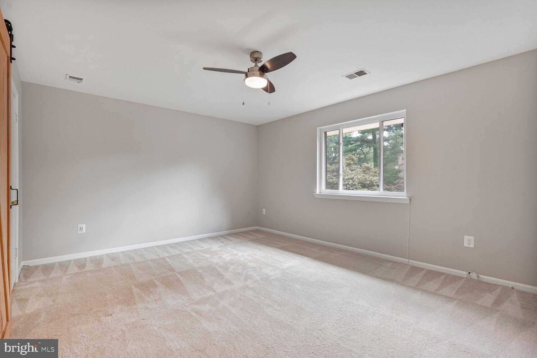 HILLCREST CLUSTER - Residential Lease