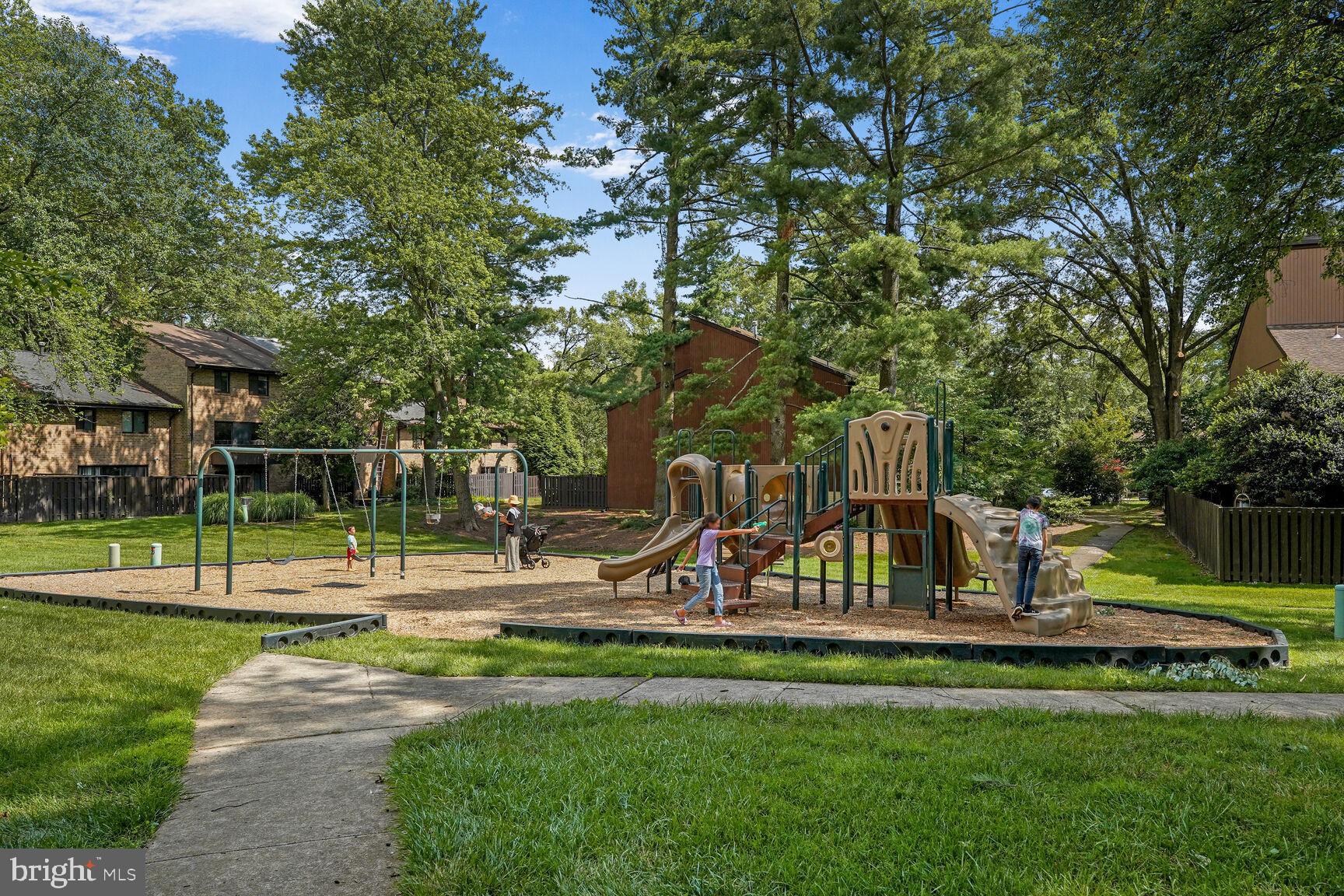 HILLCREST CLUSTER - Residential Lease