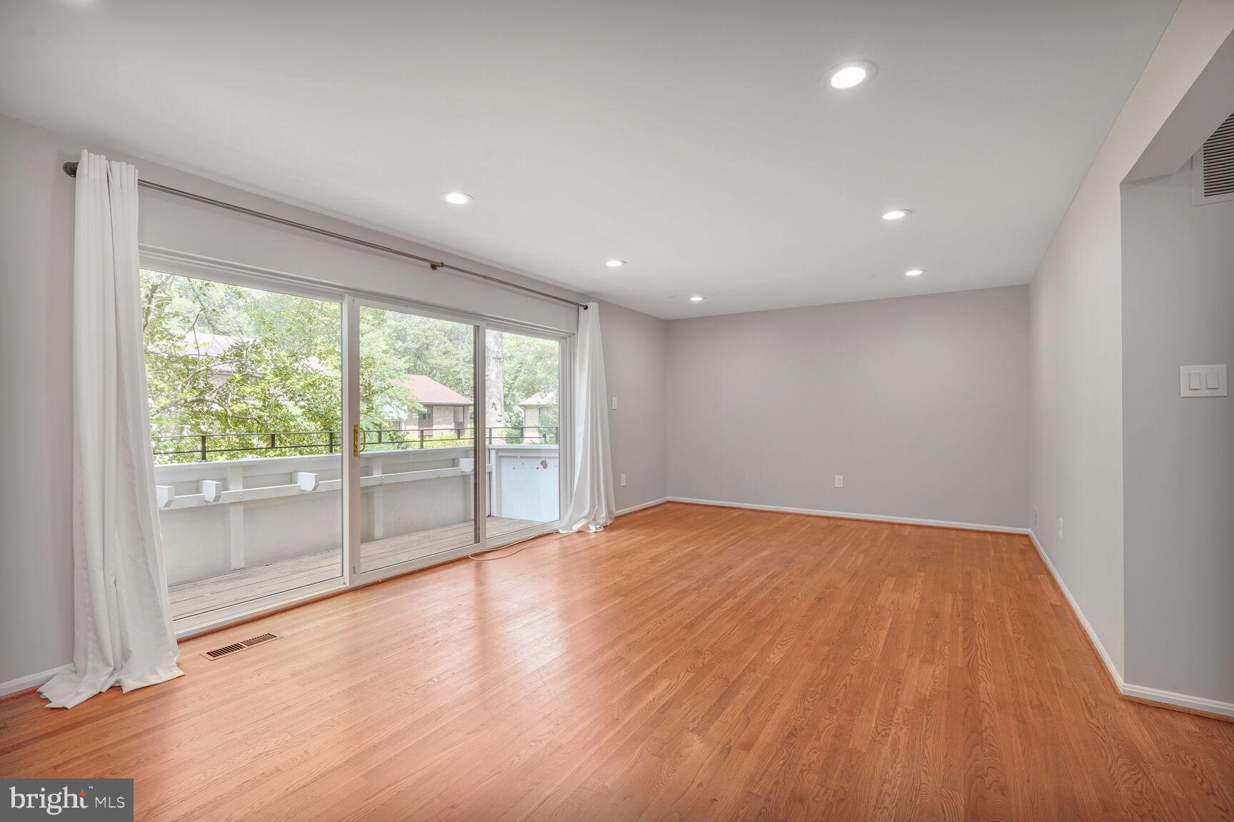 HILLCREST CLUSTER - Residential Lease