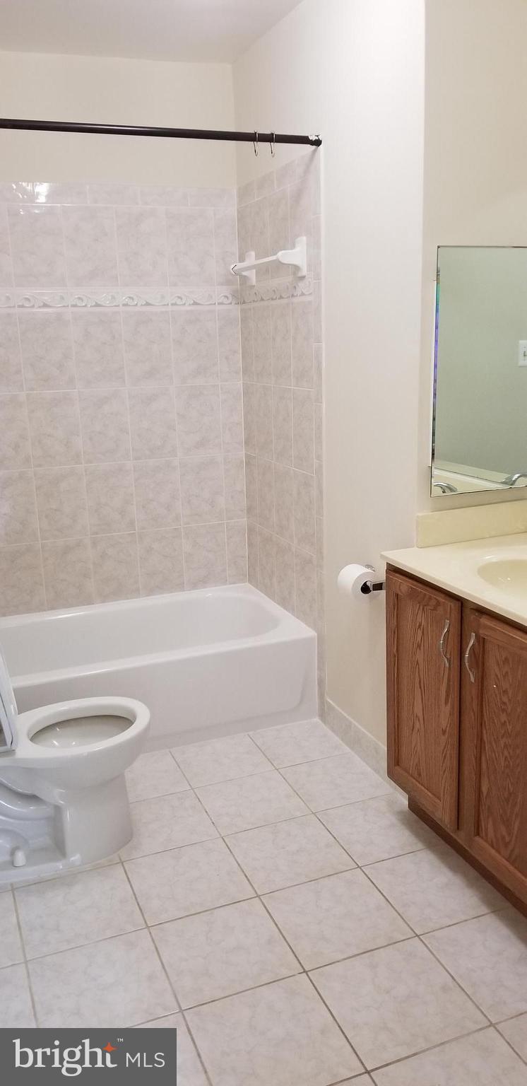 GLENWOOD MANOR - Residential Lease