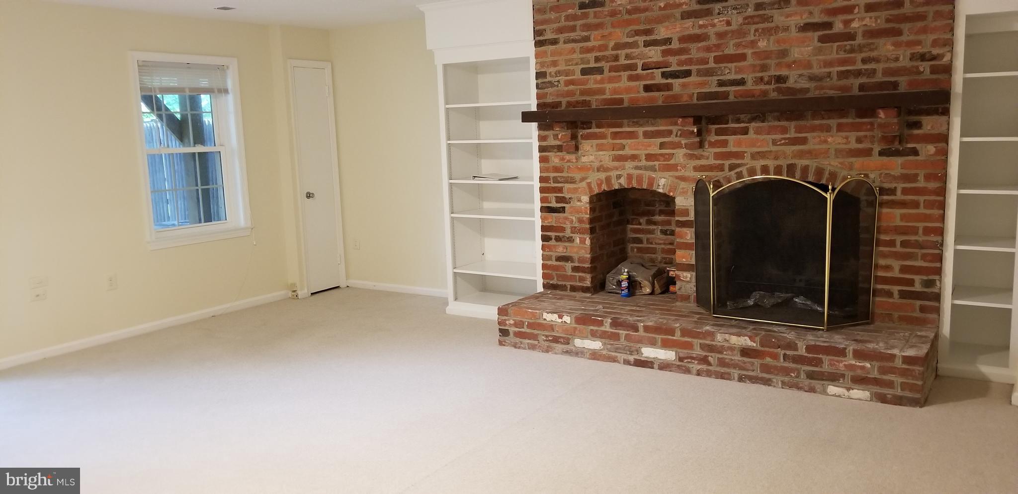 GLENWOOD MANOR - Residential Lease