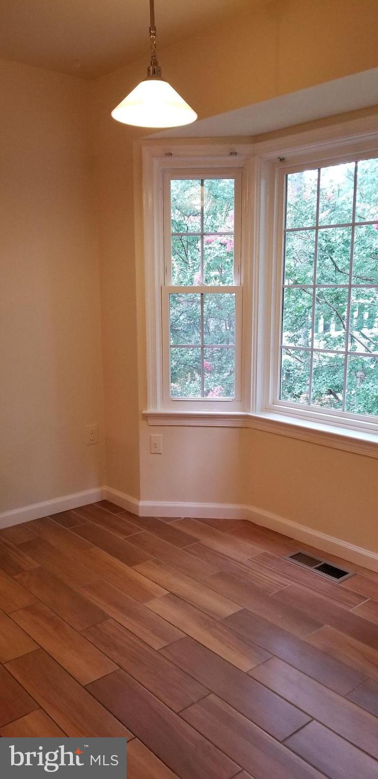 GLENWOOD MANOR - Residential Lease