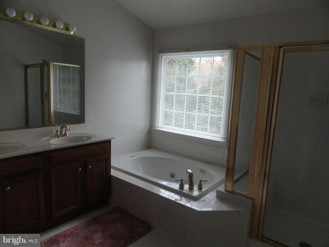 VIRGINIA CENTER - Residential Lease