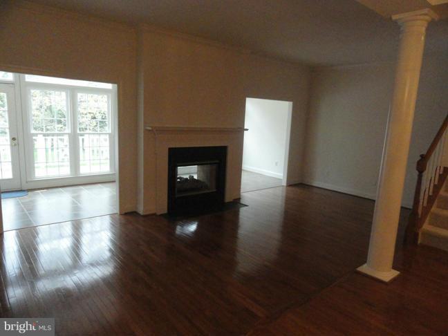 VIRGINIA CENTER - Residential Lease