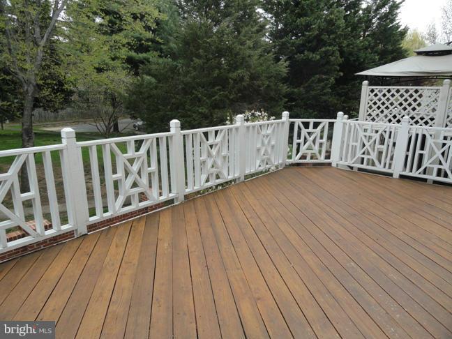 VIRGINIA CENTER - Residential Lease