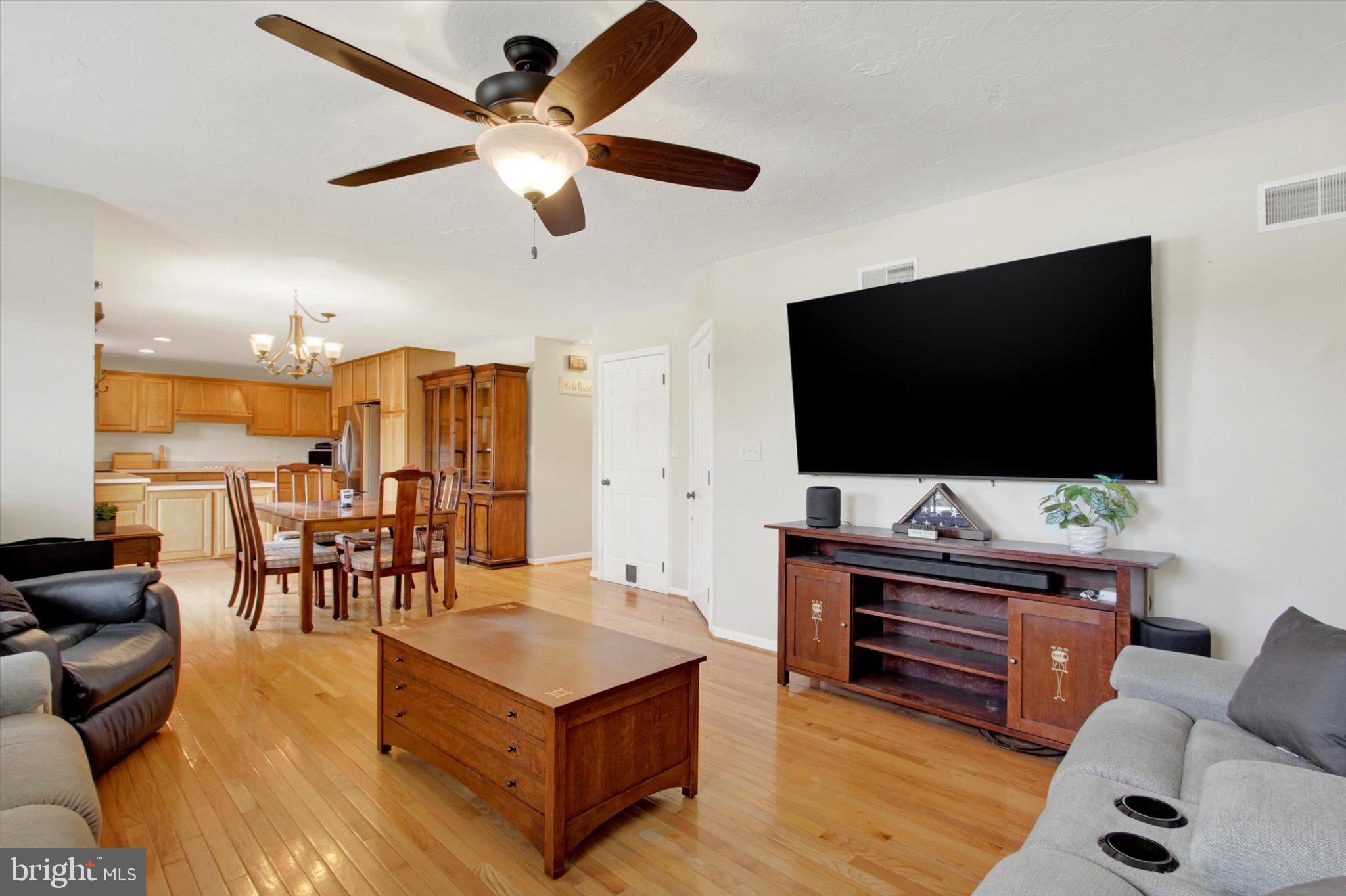 239 RACE HORSE ROAD