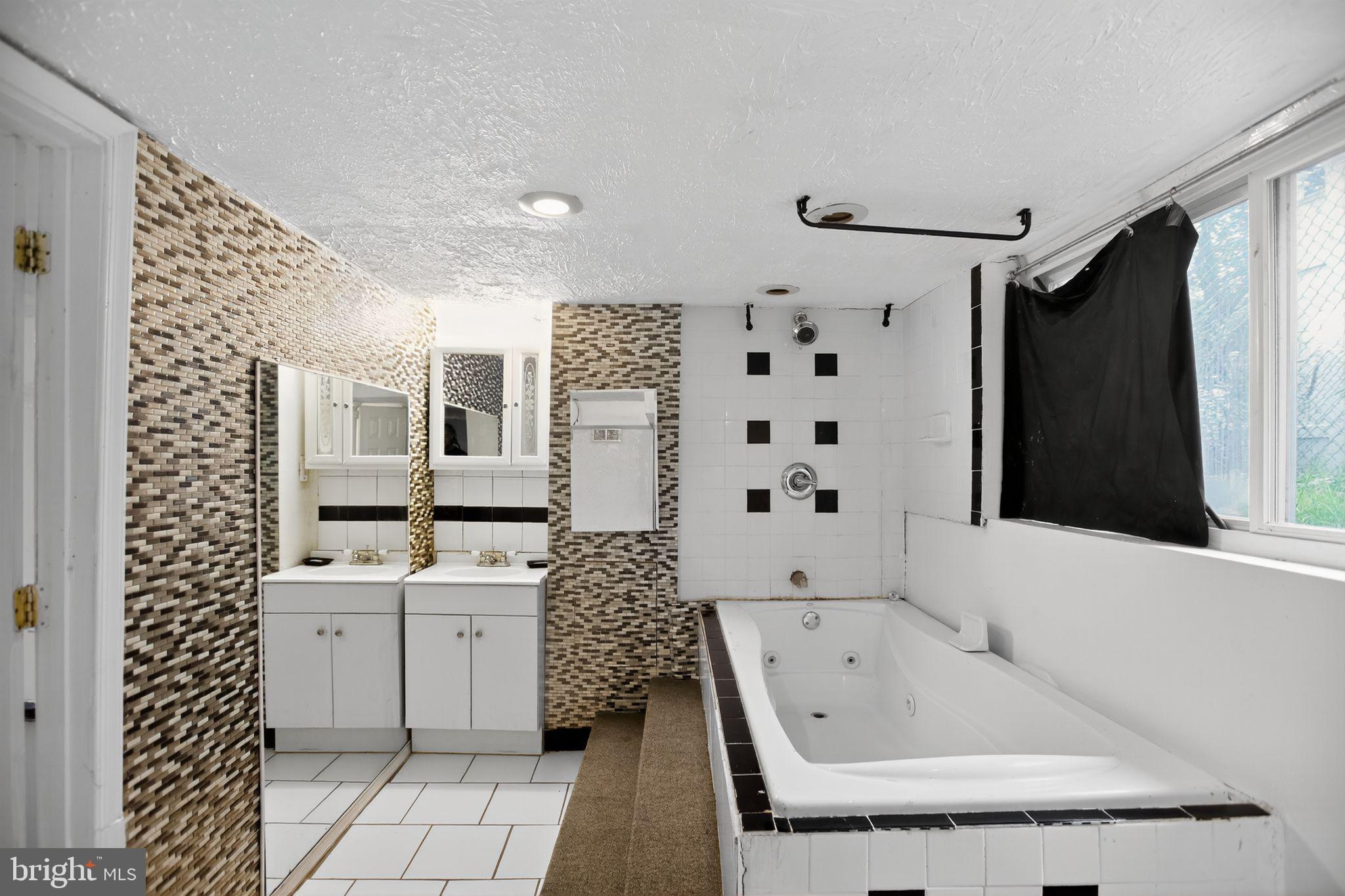 SEAT PLEASANT - Residential