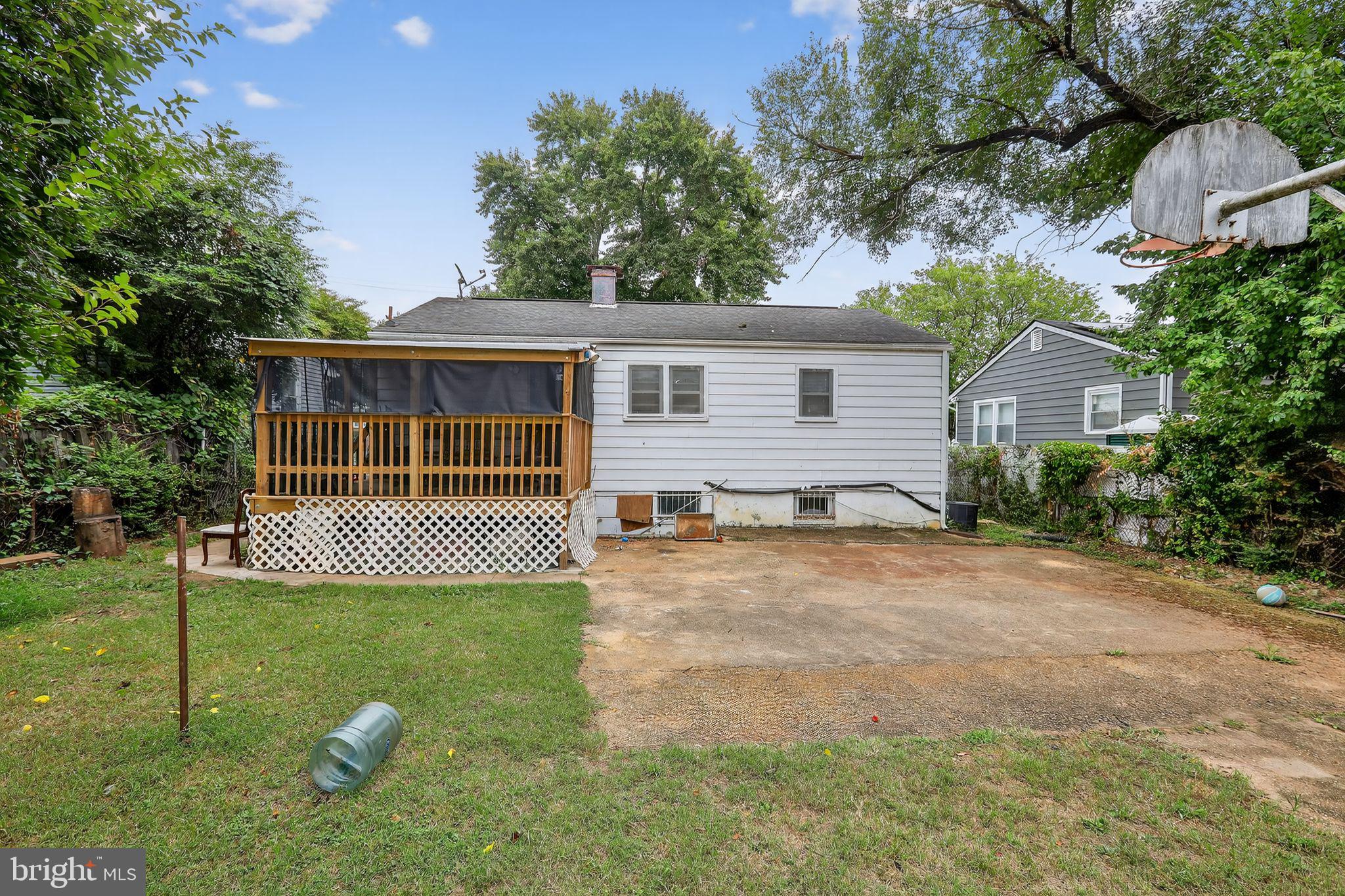 SEAT PLEASANT - Residential