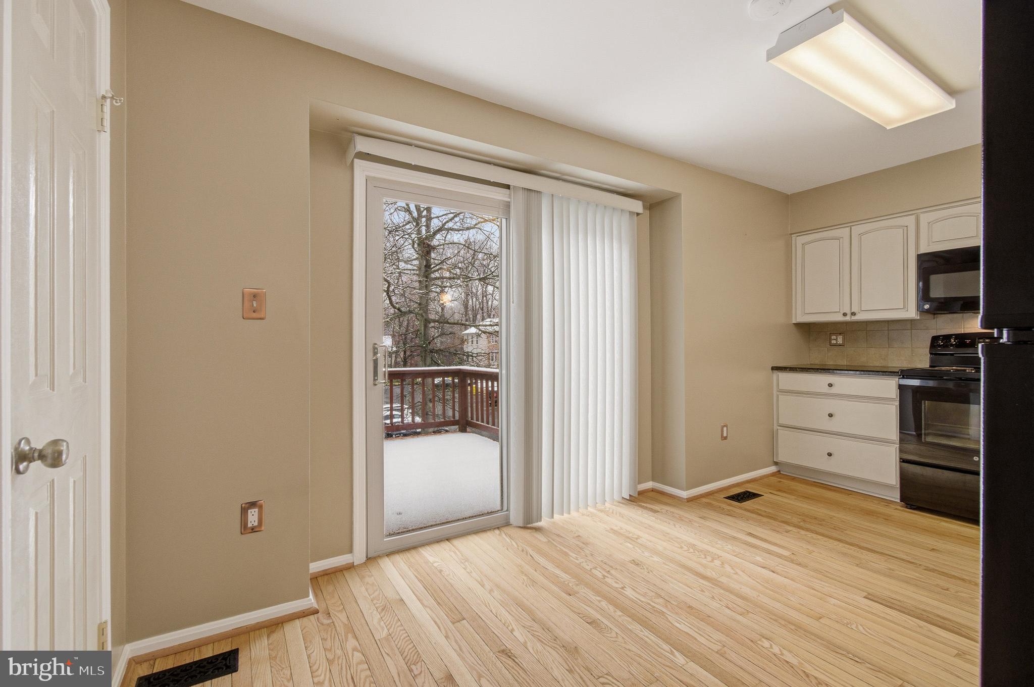 CROFTON MEADOWS - Residential