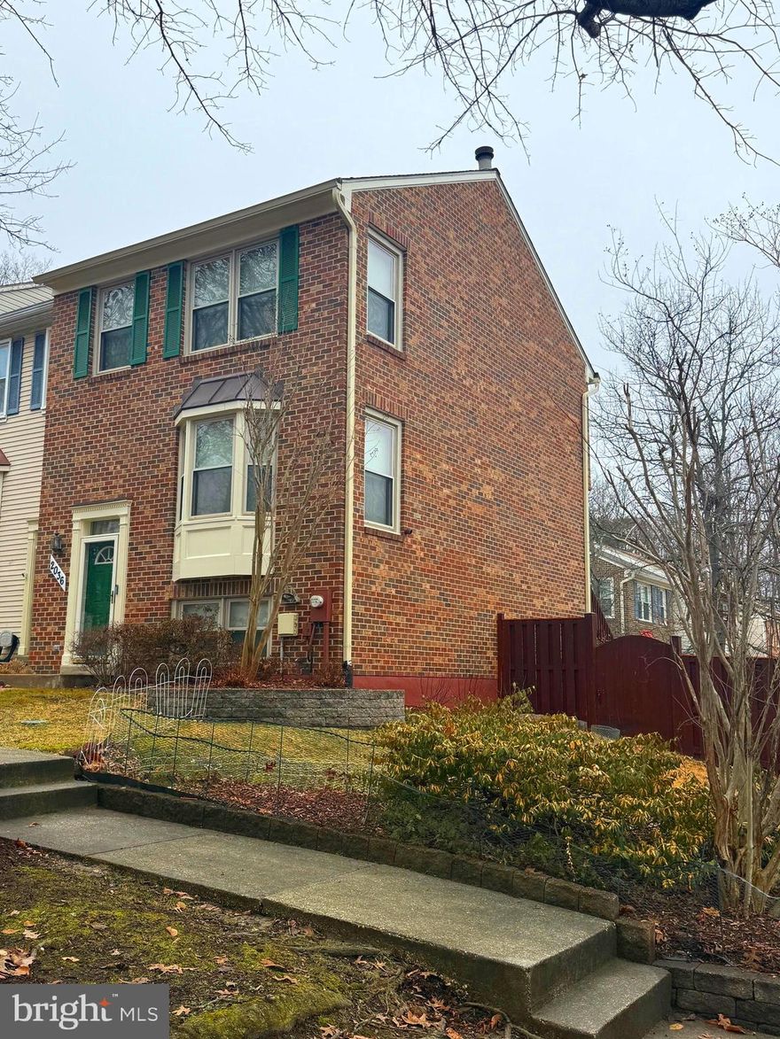 Home will be Active Friday 3/13 once professional photos are uploaded.                        
OPEN HOUSE SUNDAY MARCH 15TH, 12-2PM.       (Exterior photos coming soon-darn snow!)
 Hard to find (TRUE)4 bedroom 3.5 bath END UNIT townhome in Crofton for under $500k! This home has been lovingly cared for and thoughtfully updated over the years. You'll find this model is versatile and will fit many buyers needs housing 3 bedrooms and 2 full baths on the upper level and another TRUE bedroom and FULL bath on the lower level. The main level and stairs have newly refinished hardwoods and freshly cleaned carpets upstairs and down. The remodeled kitchen features granite countertops, quality cabinets, and a walk in pantry. Off the kitchen is an expansive deck with stairs to the oversized, fenced yard and patio.  Upstairs, the primary bedroom is well sized and features an en suite bathroom and walk in closet. Baths have been tastefully updated. On the lower level there is  a large living space, along with a true bedroom, full bath, laundry and storage and access to the back yard.   This home has a great location for commuters and is walkable to the blue ribbon winning elementary school. It also feeds to the newer, sought after Crofton High School.  Hurry, this one will go fast!