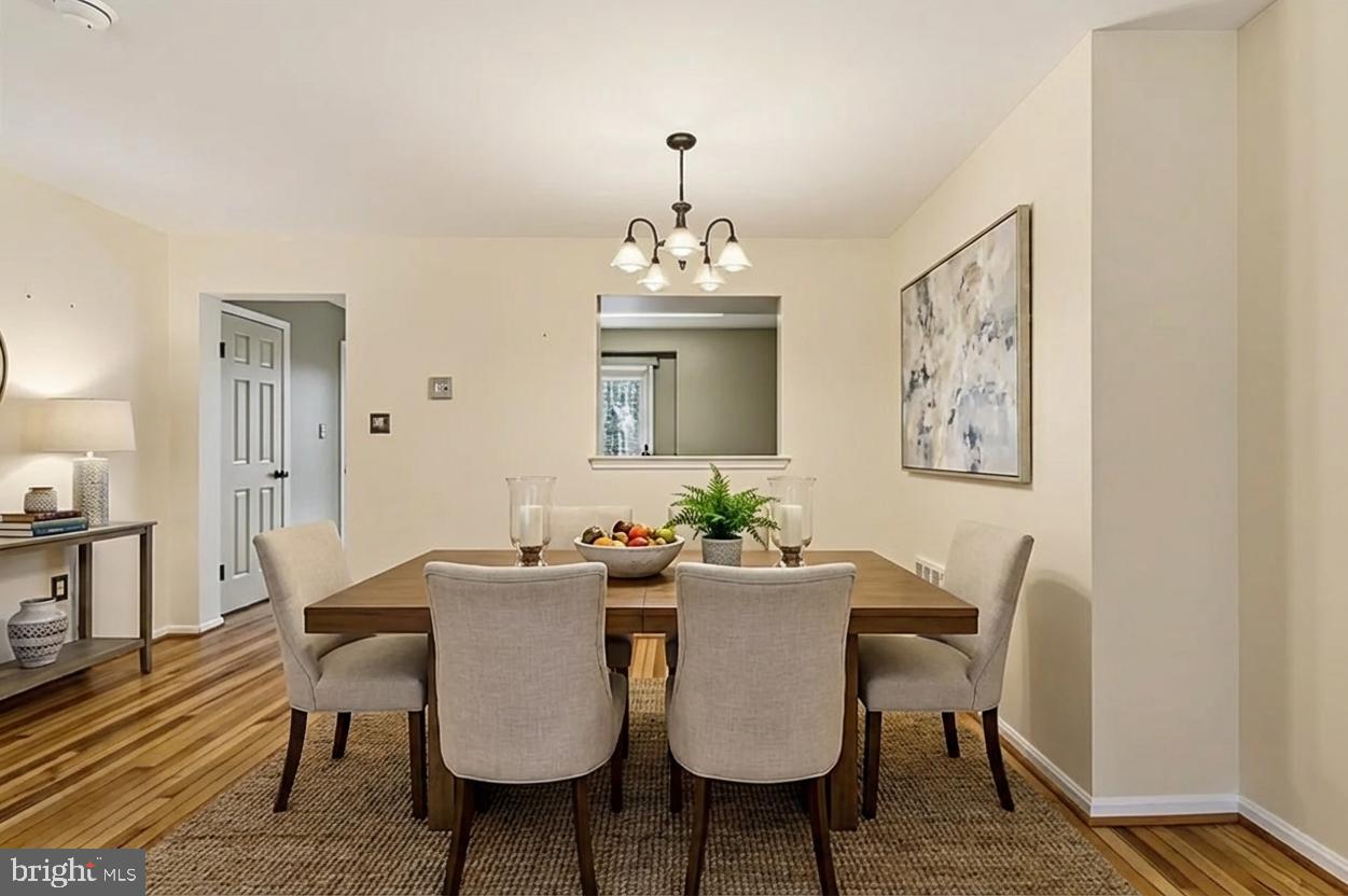 CROFTON MEADOWS - Residential