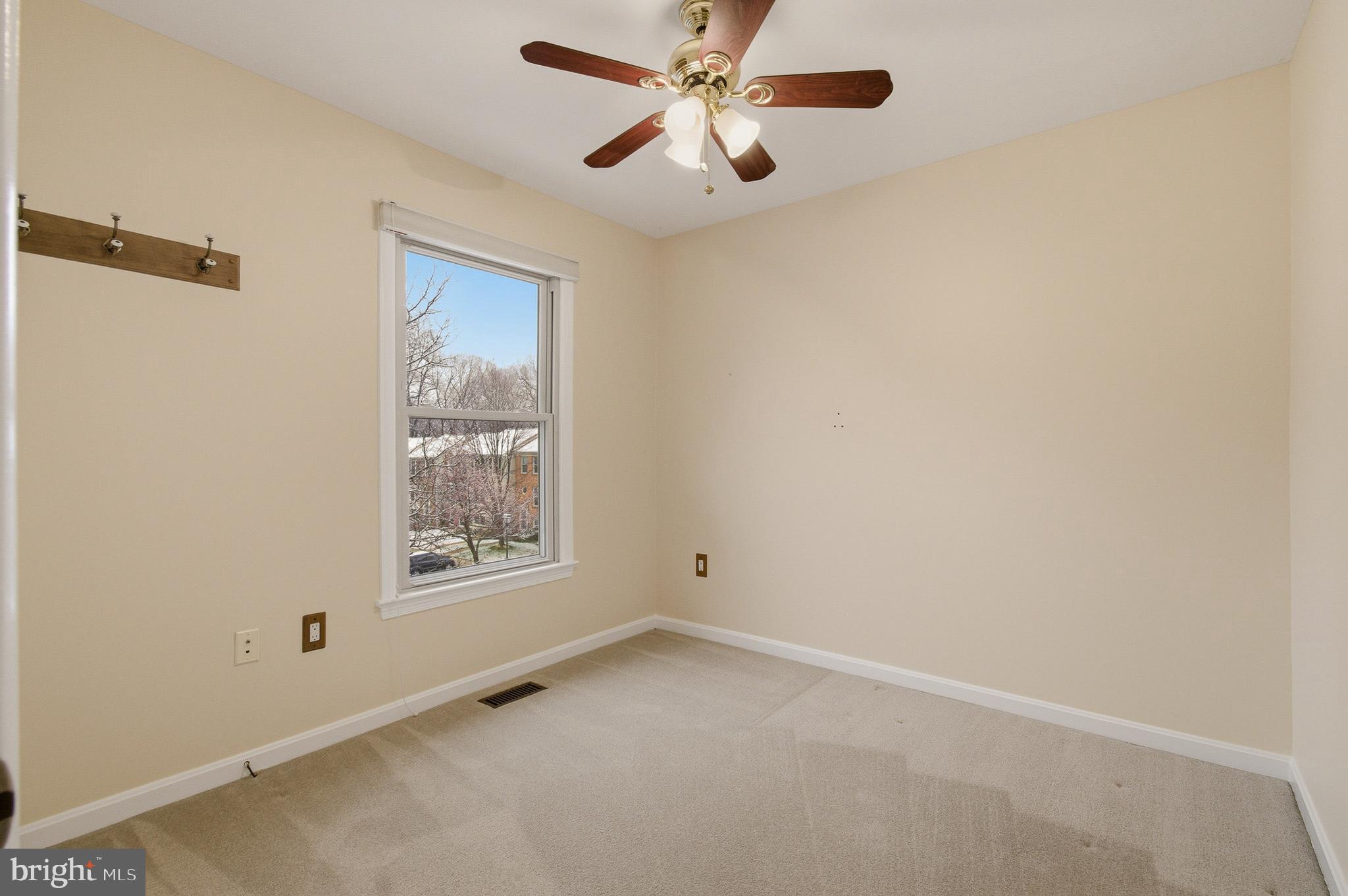 CROFTON MEADOWS - Residential