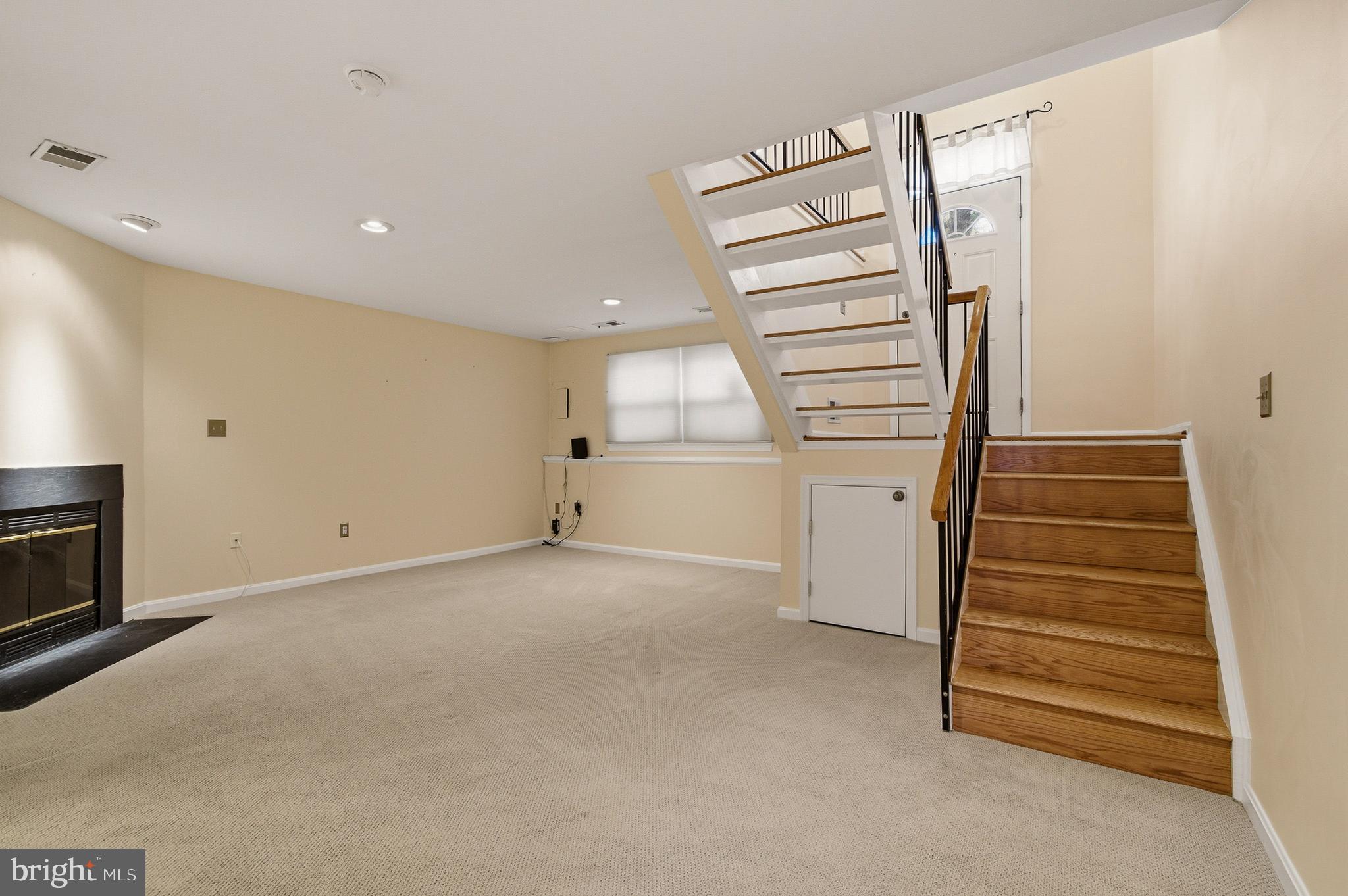 CROFTON MEADOWS - Residential