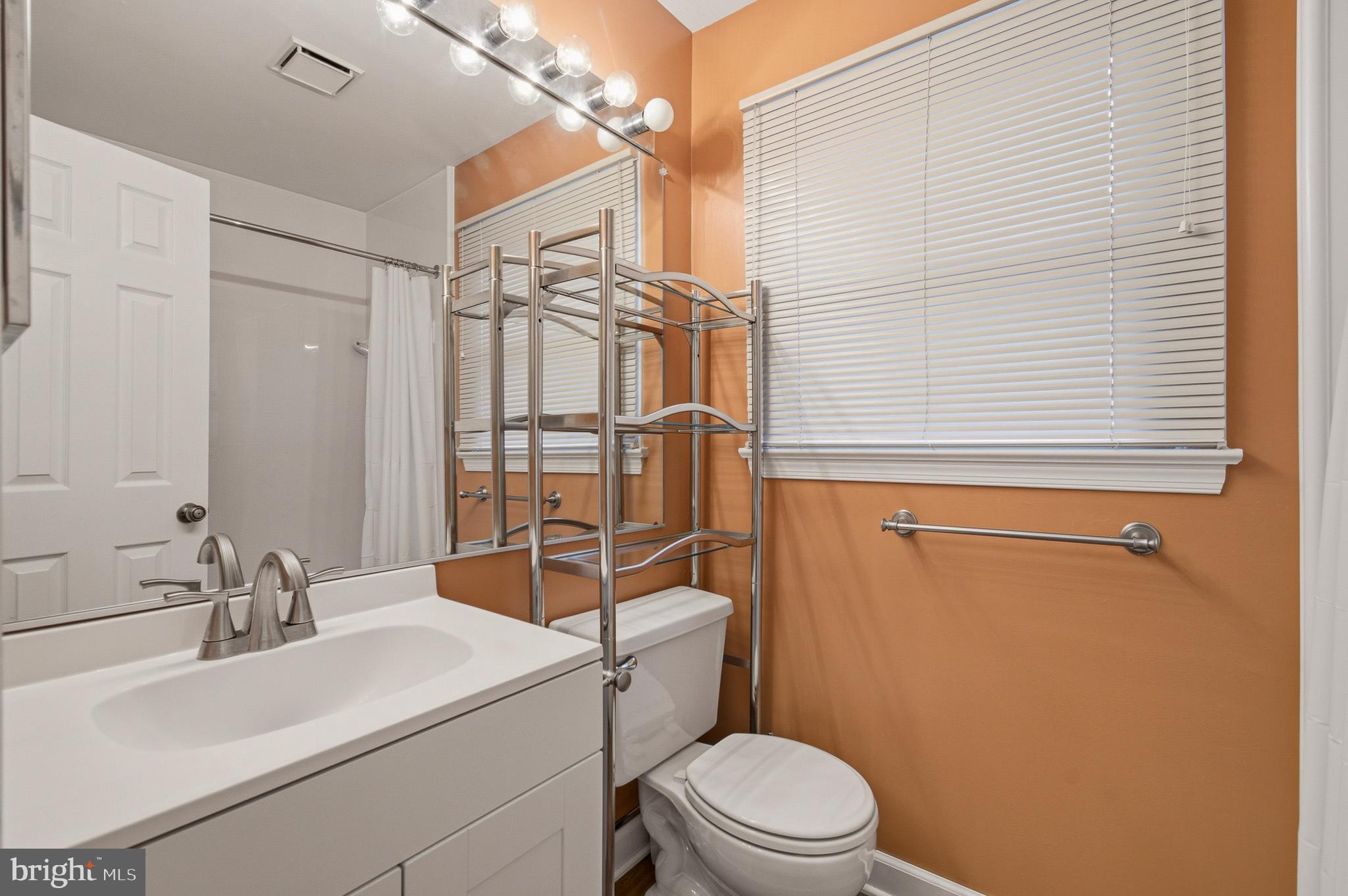 CROFTON MEADOWS - Residential