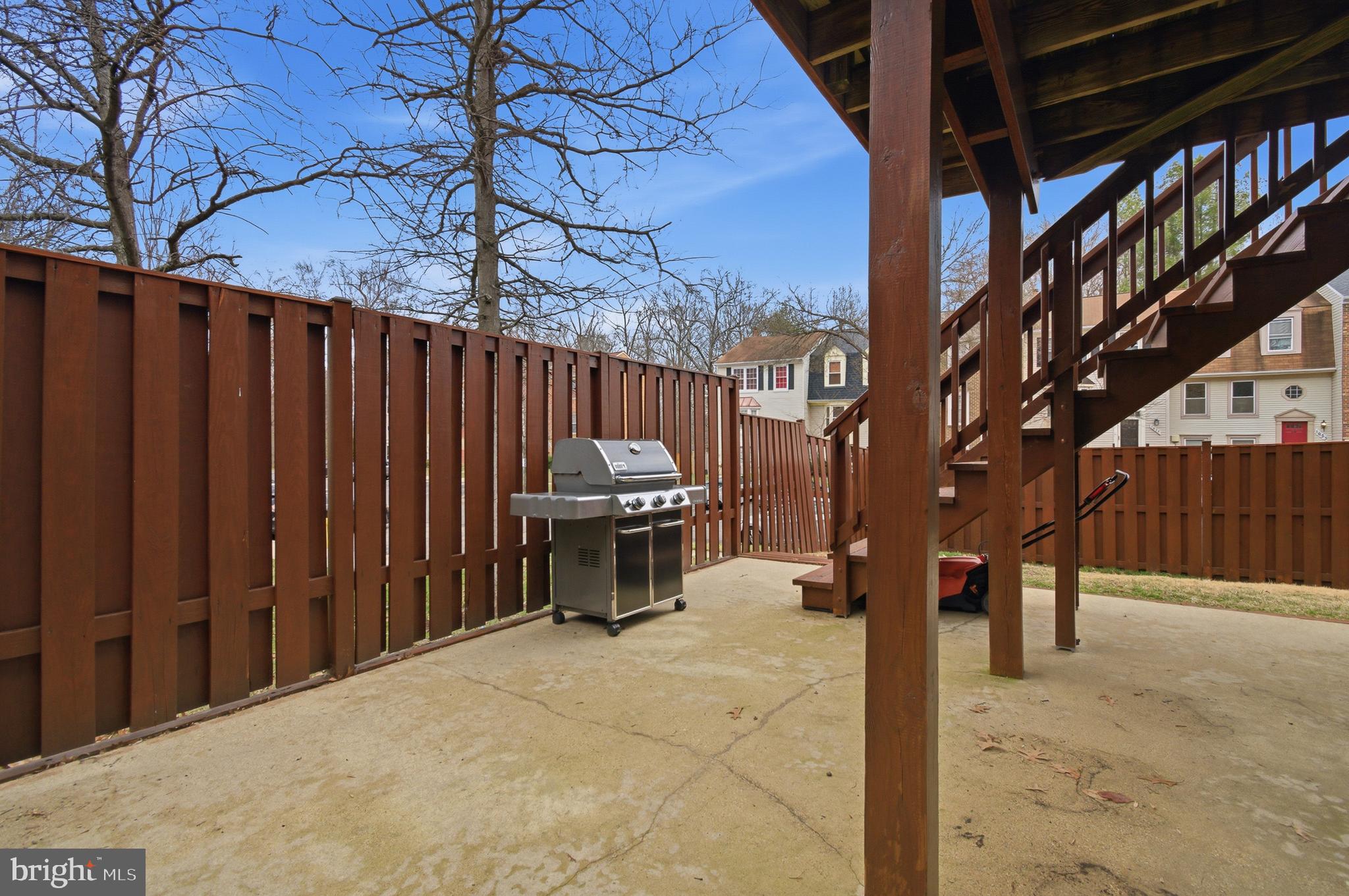 CROFTON MEADOWS - Residential