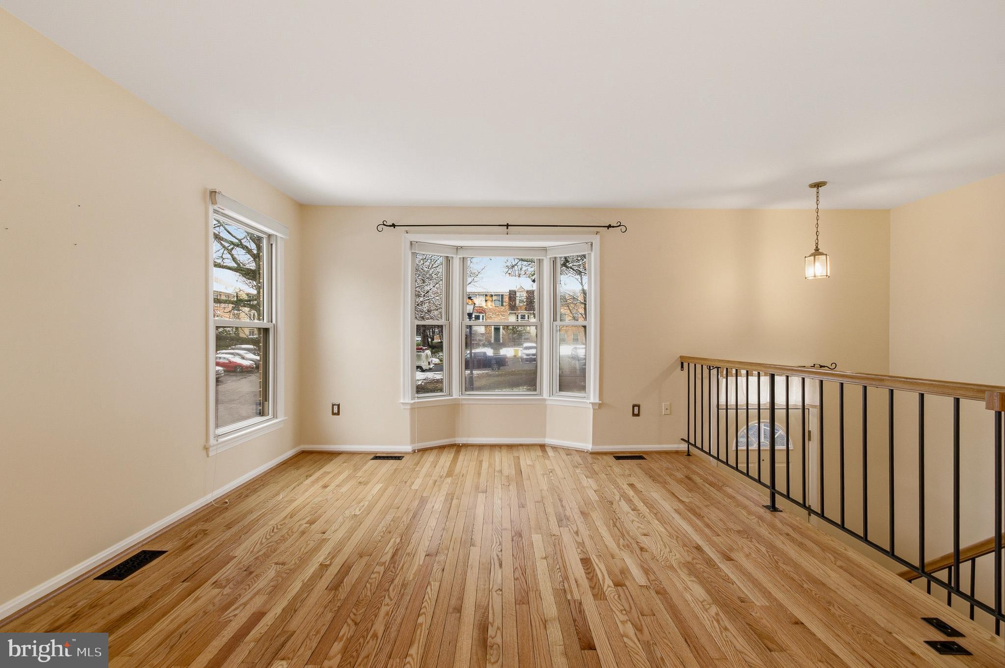 CROFTON MEADOWS - Residential