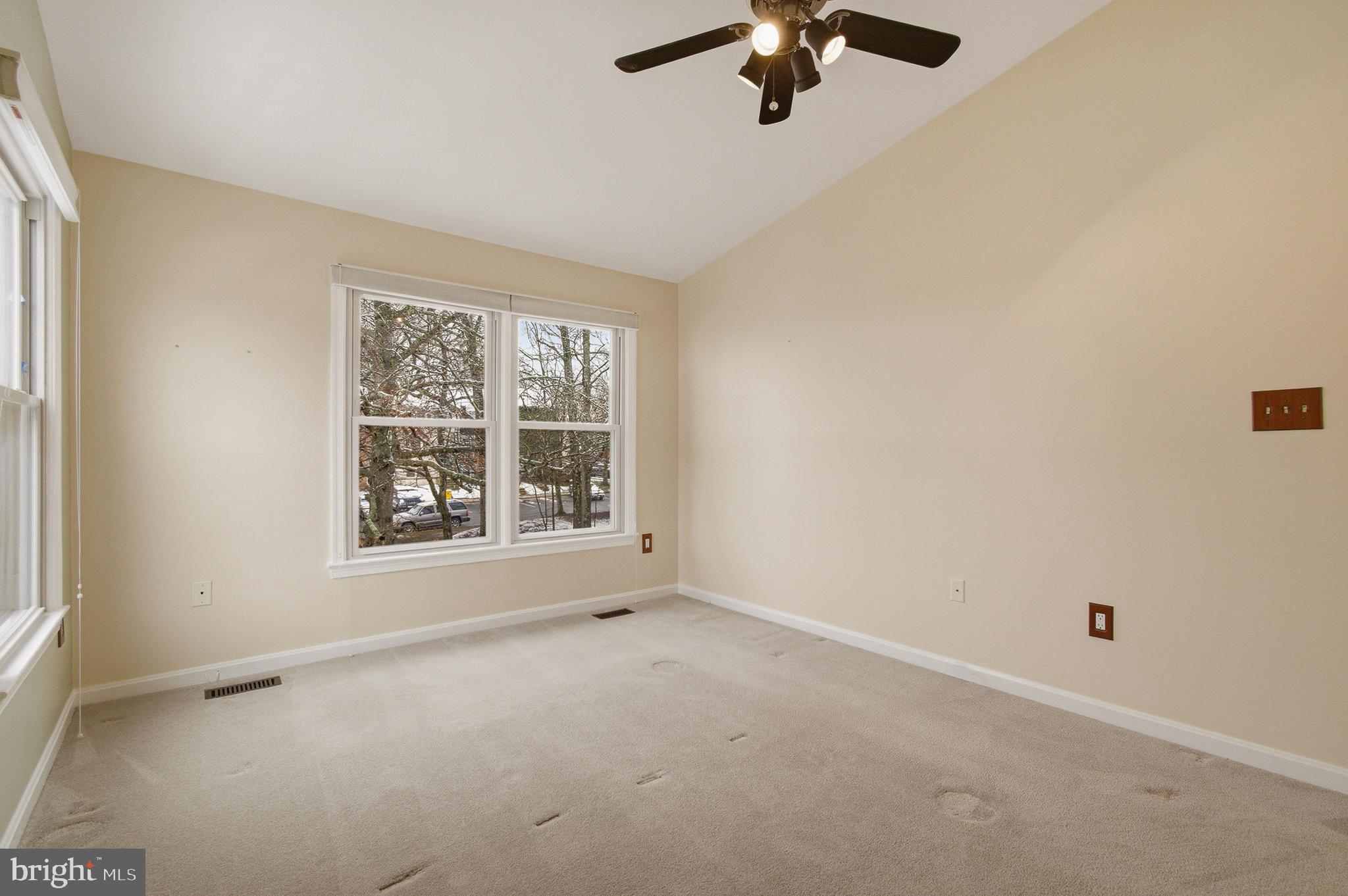 CROFTON MEADOWS - Residential