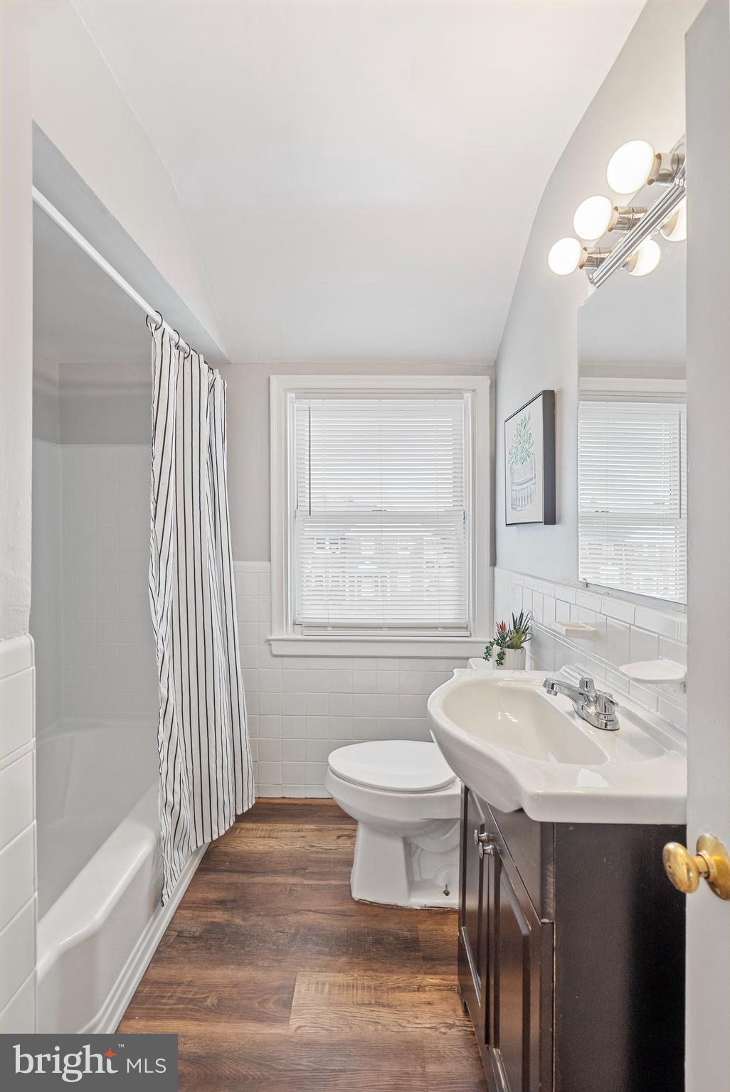 NORTHWOOD - Residential