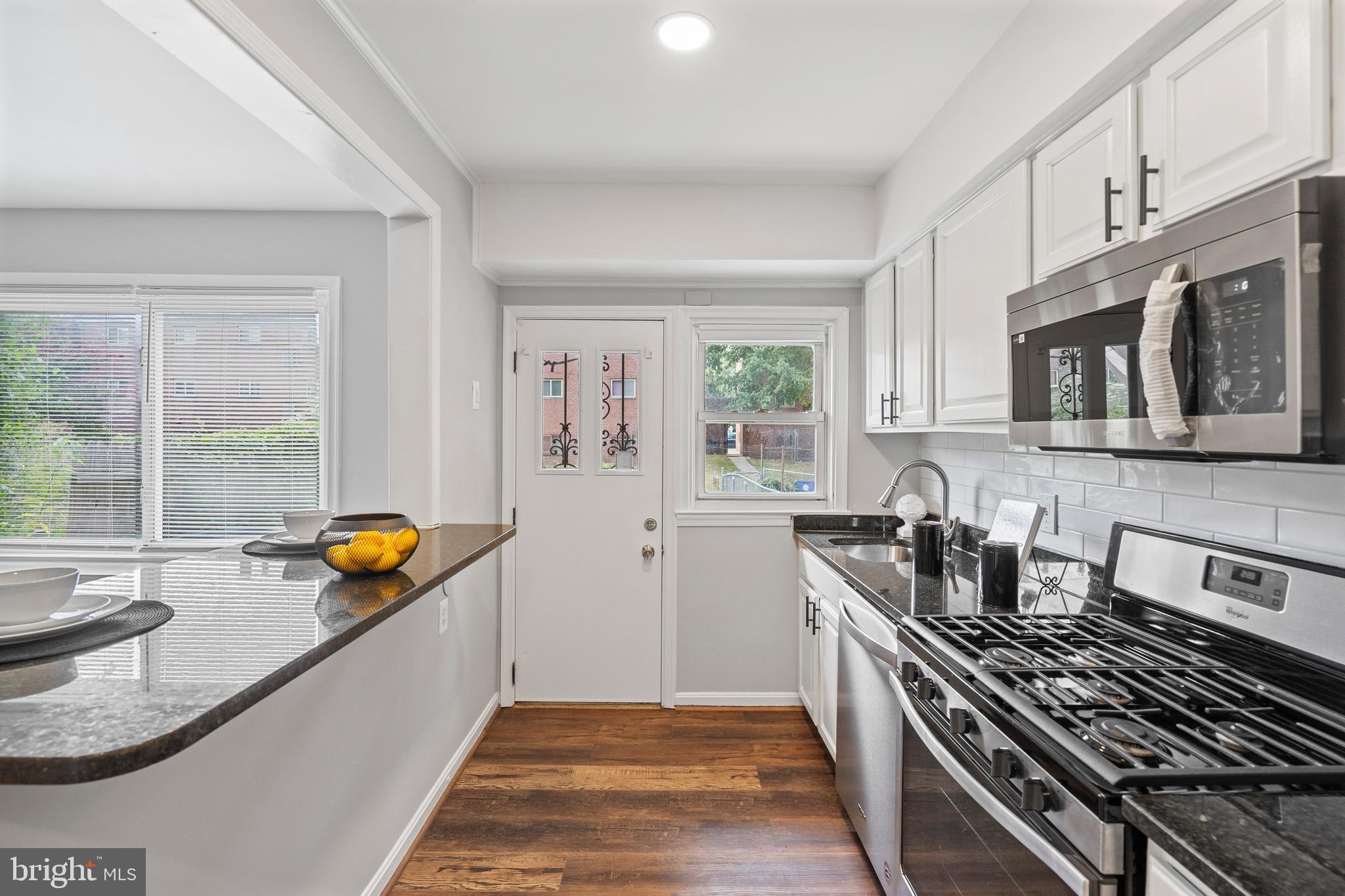 NORTHWOOD - Residential